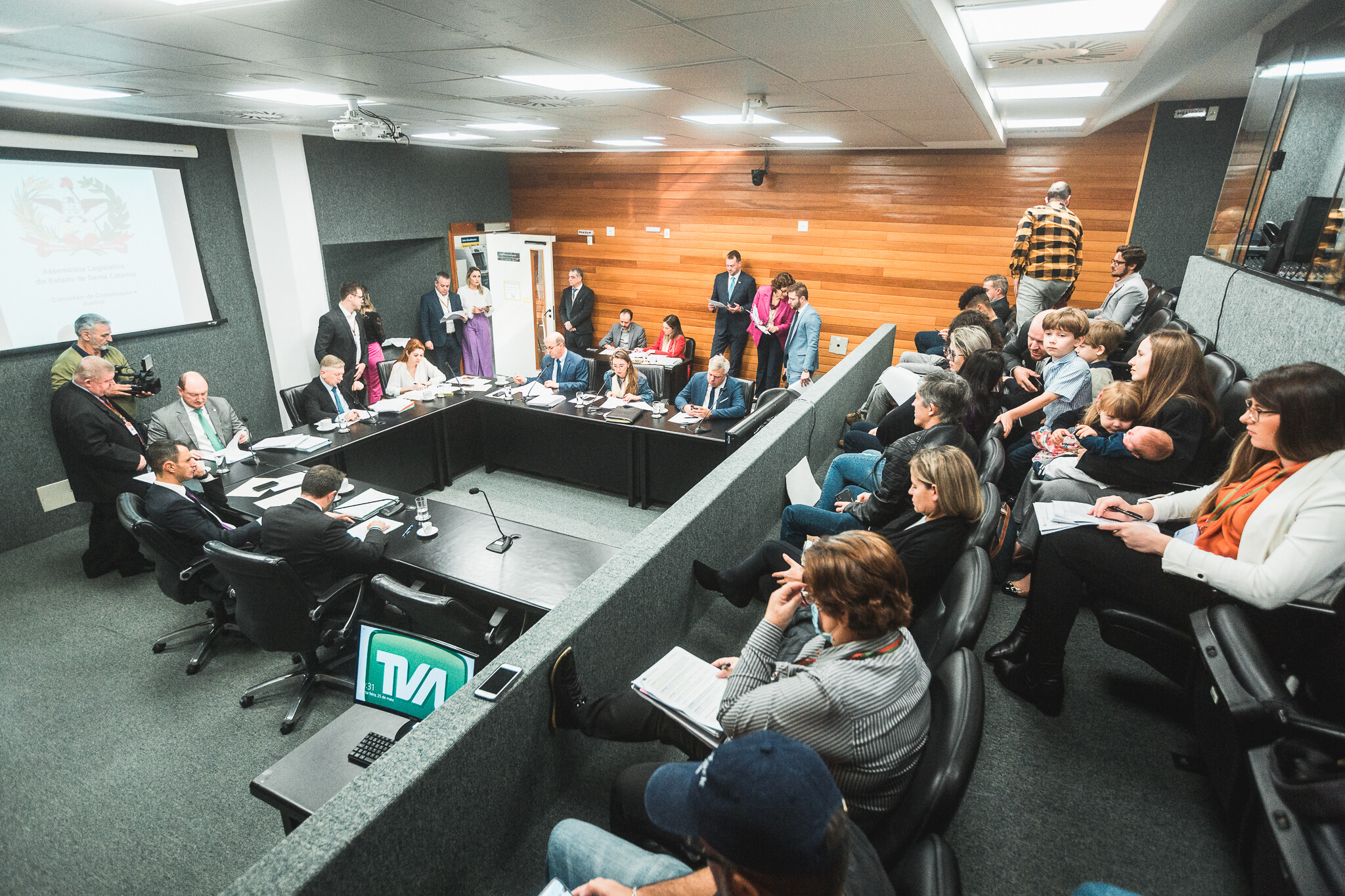 Assembleia amplia transparência e participação nas atividades das comissões