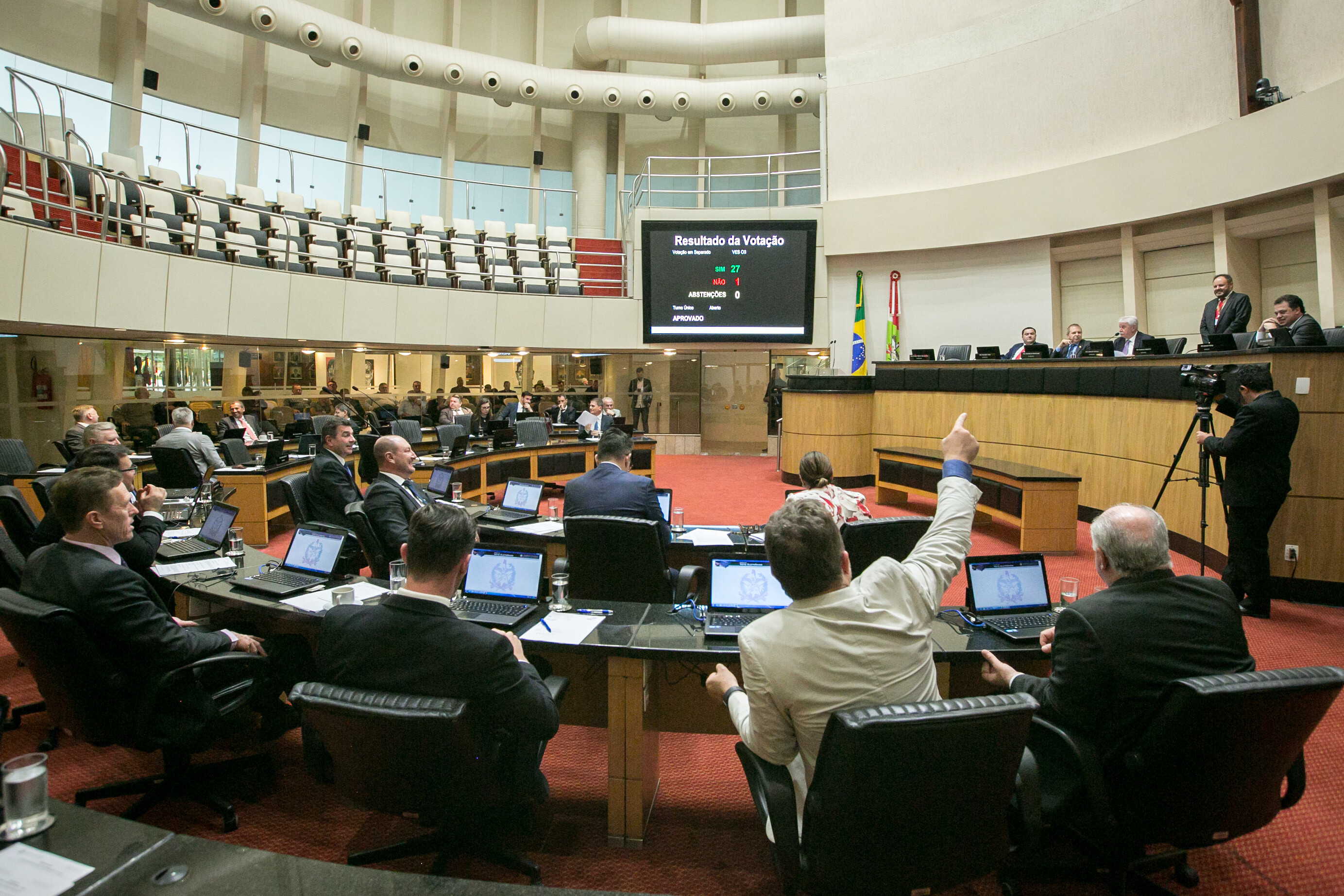 Com alterações, projeto da LDO 2023 é aprovado pelos deputados