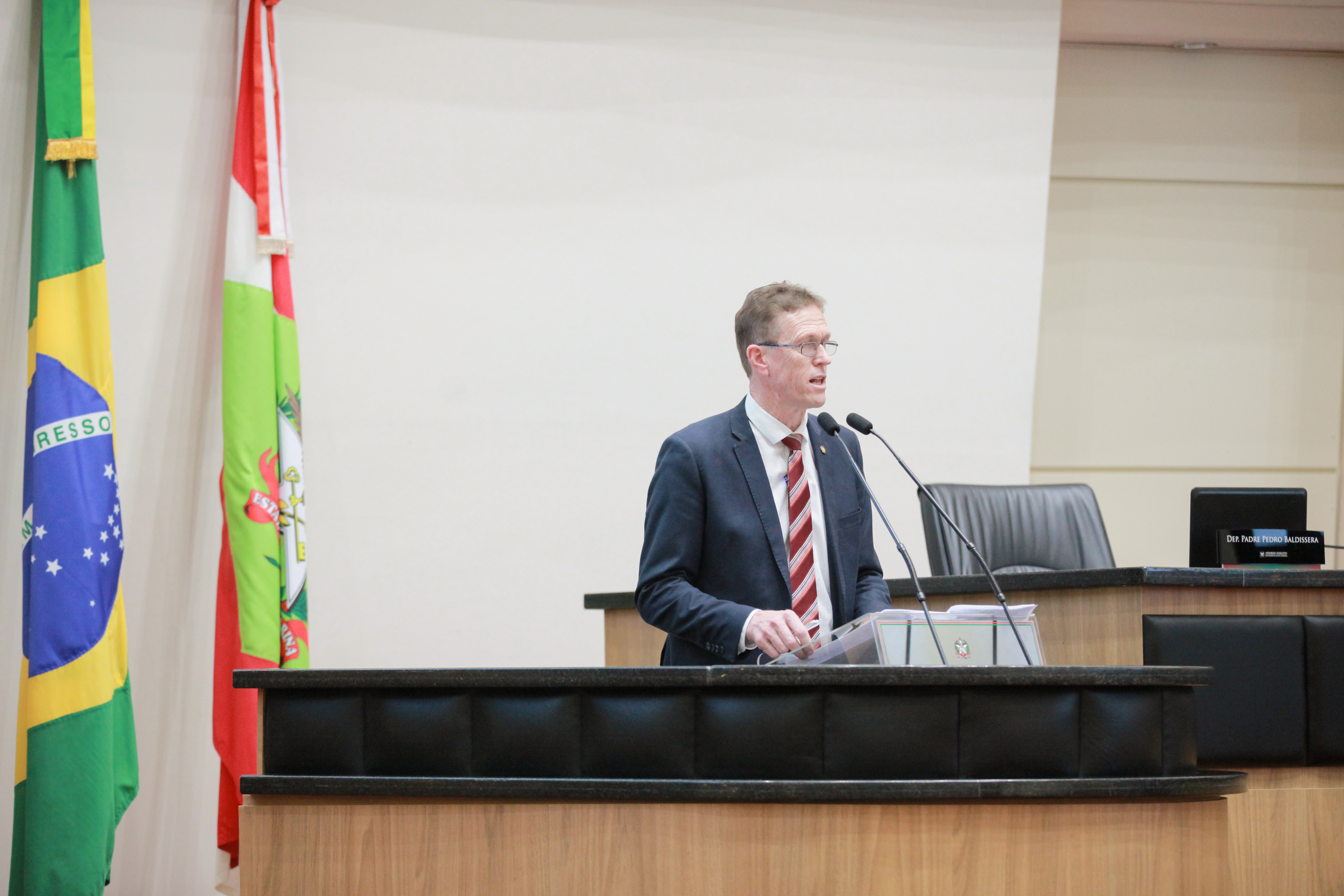- Deputado Volnei Weber (MDB)