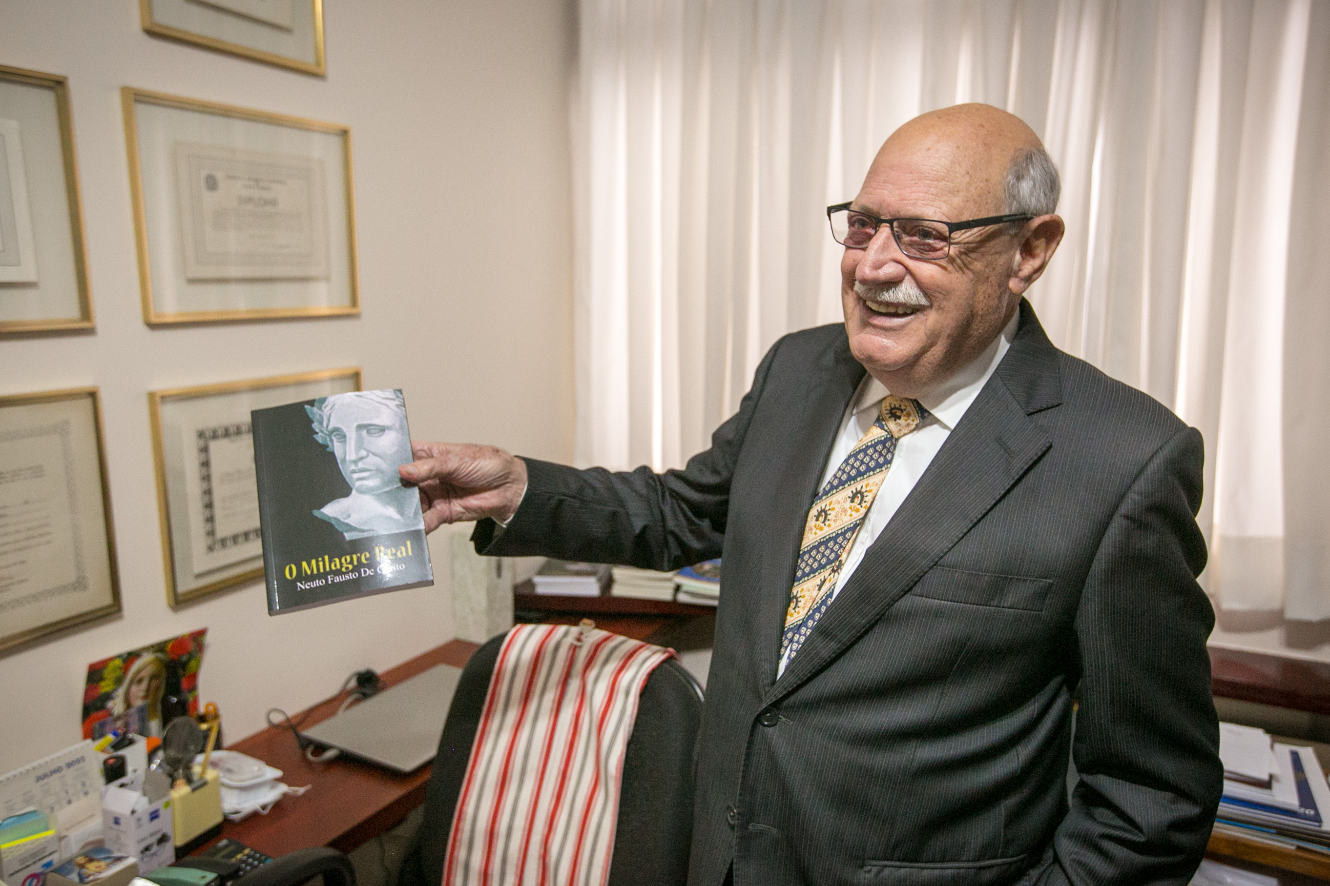 Ex-senador Neuto de Conto