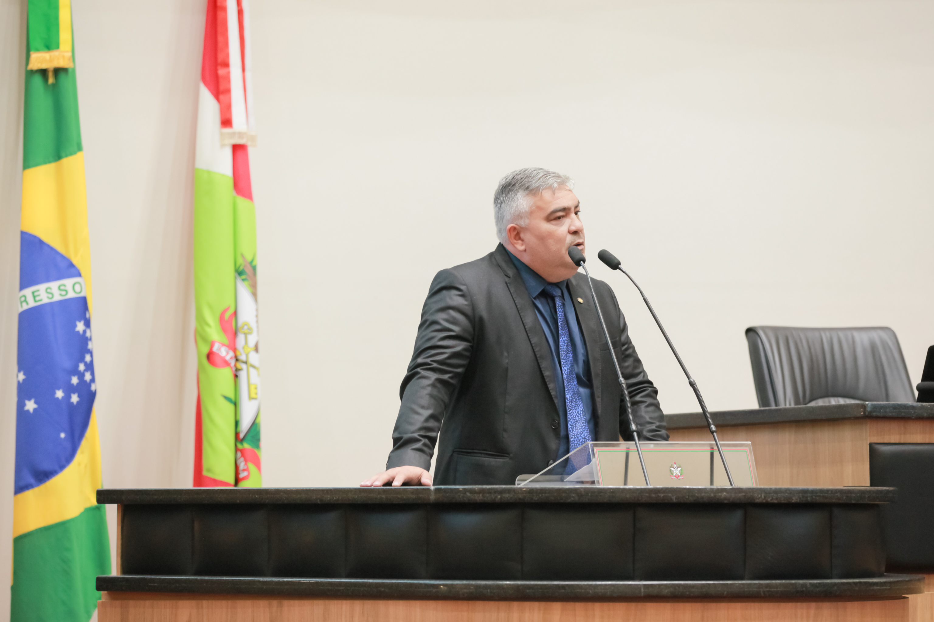 - Deputado Sargento Lima (PL)