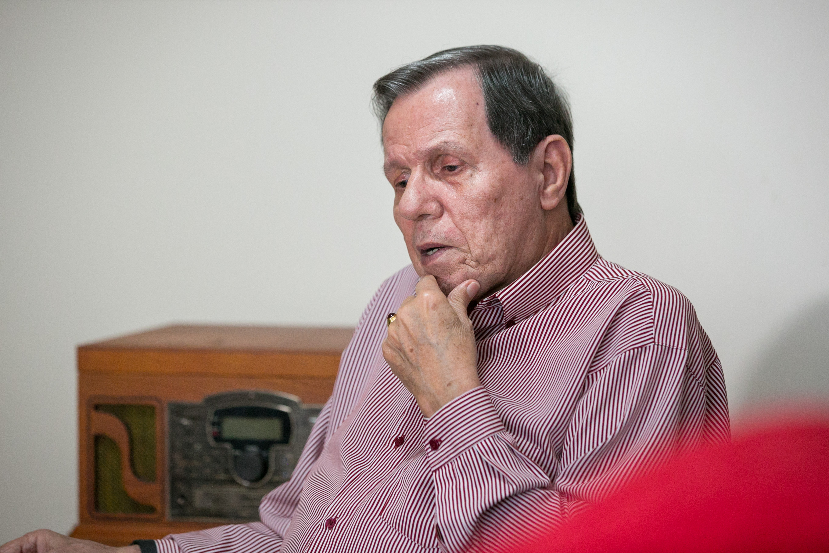 Narrador J. B. Telles