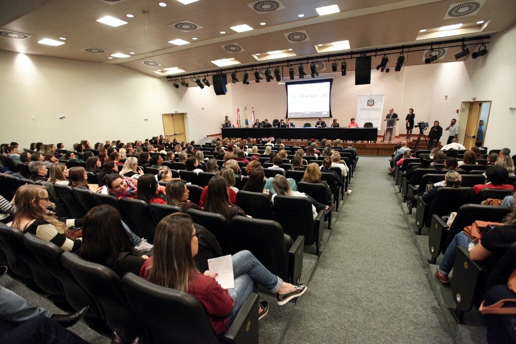 Alesc sedia nesta quinta (18) o 3º Encontro Estadual dos Autodefensores das Apaes