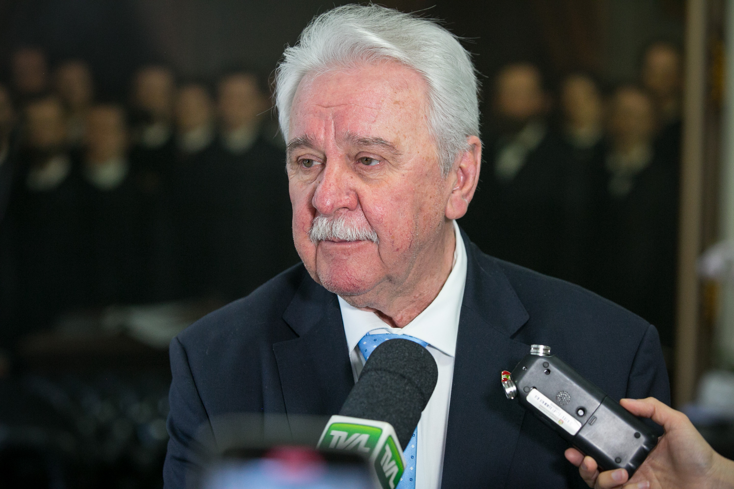 Governador em exercício Moacir Sopelsa