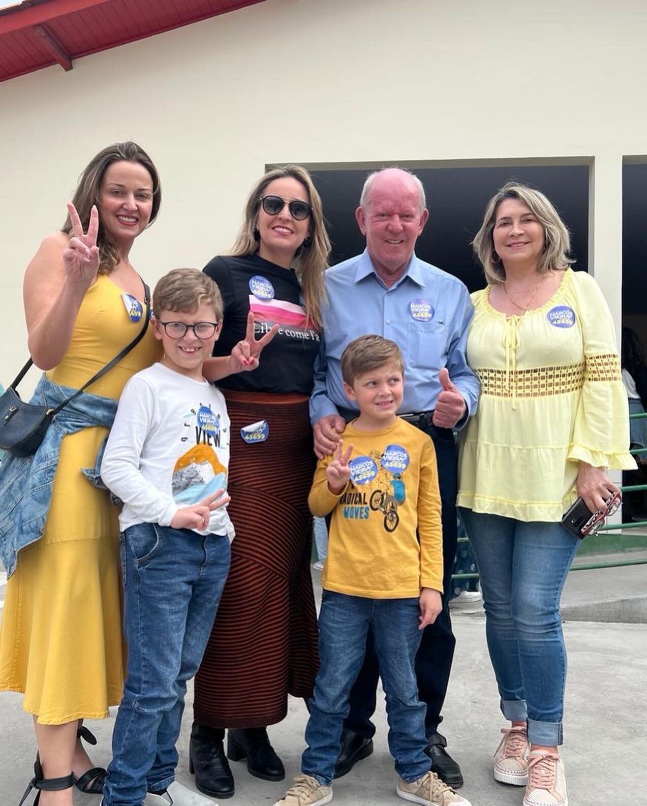 Deputado Marcos Vieira e família