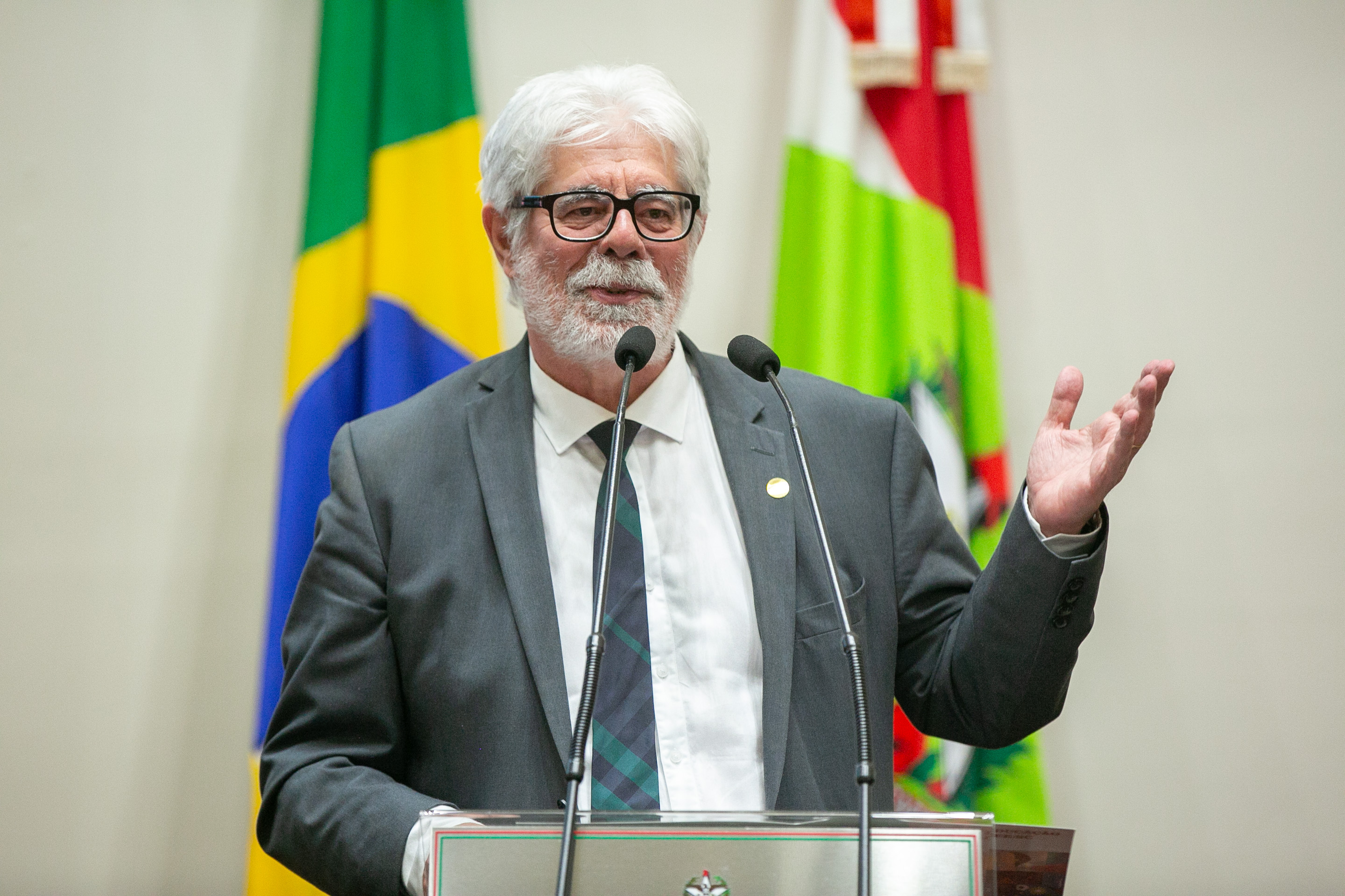 Presidente do CEE/SC, Osvaldir Ramos