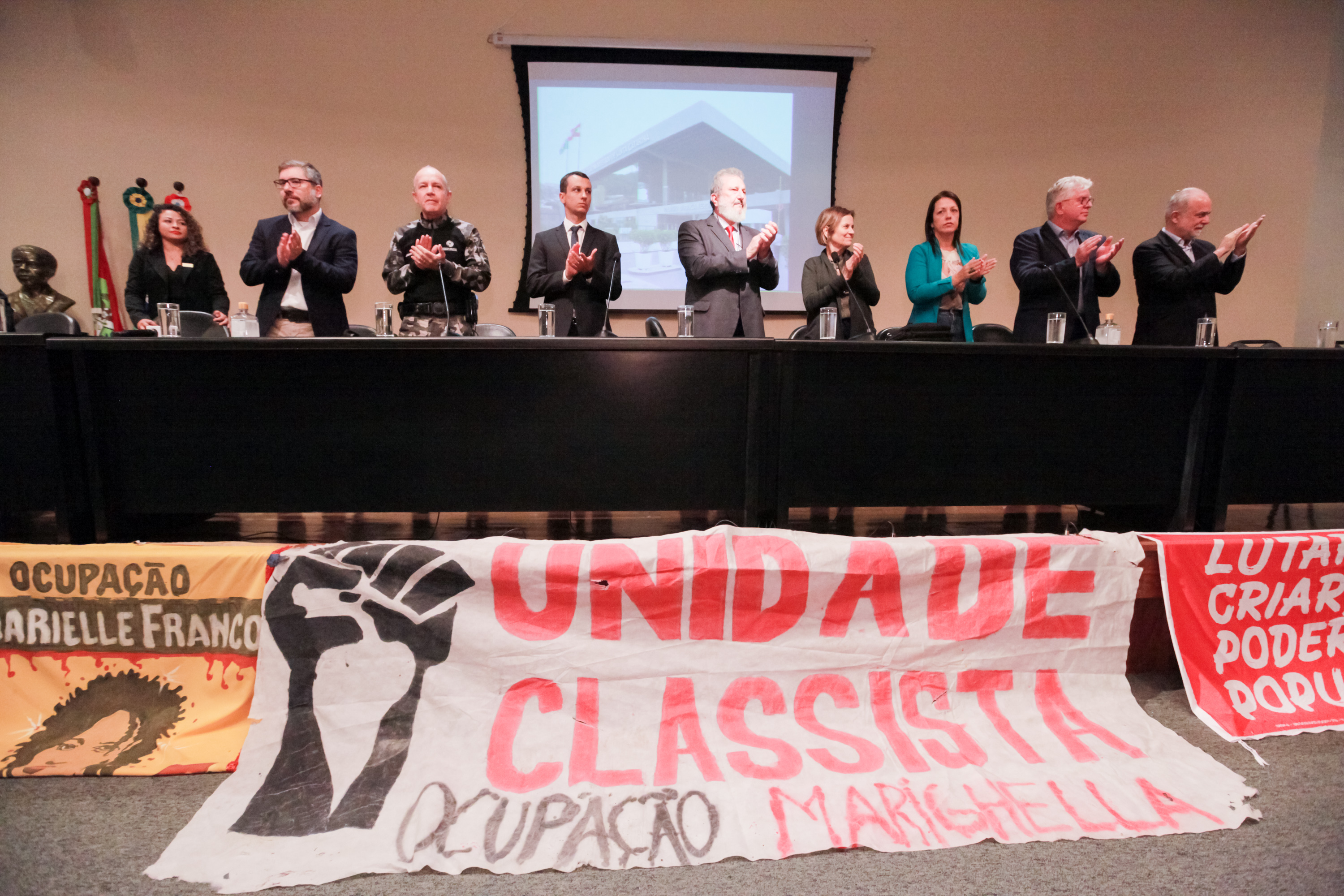 Audiência Pública debate despejos irregulares e situação de moradia em Santa Catarina