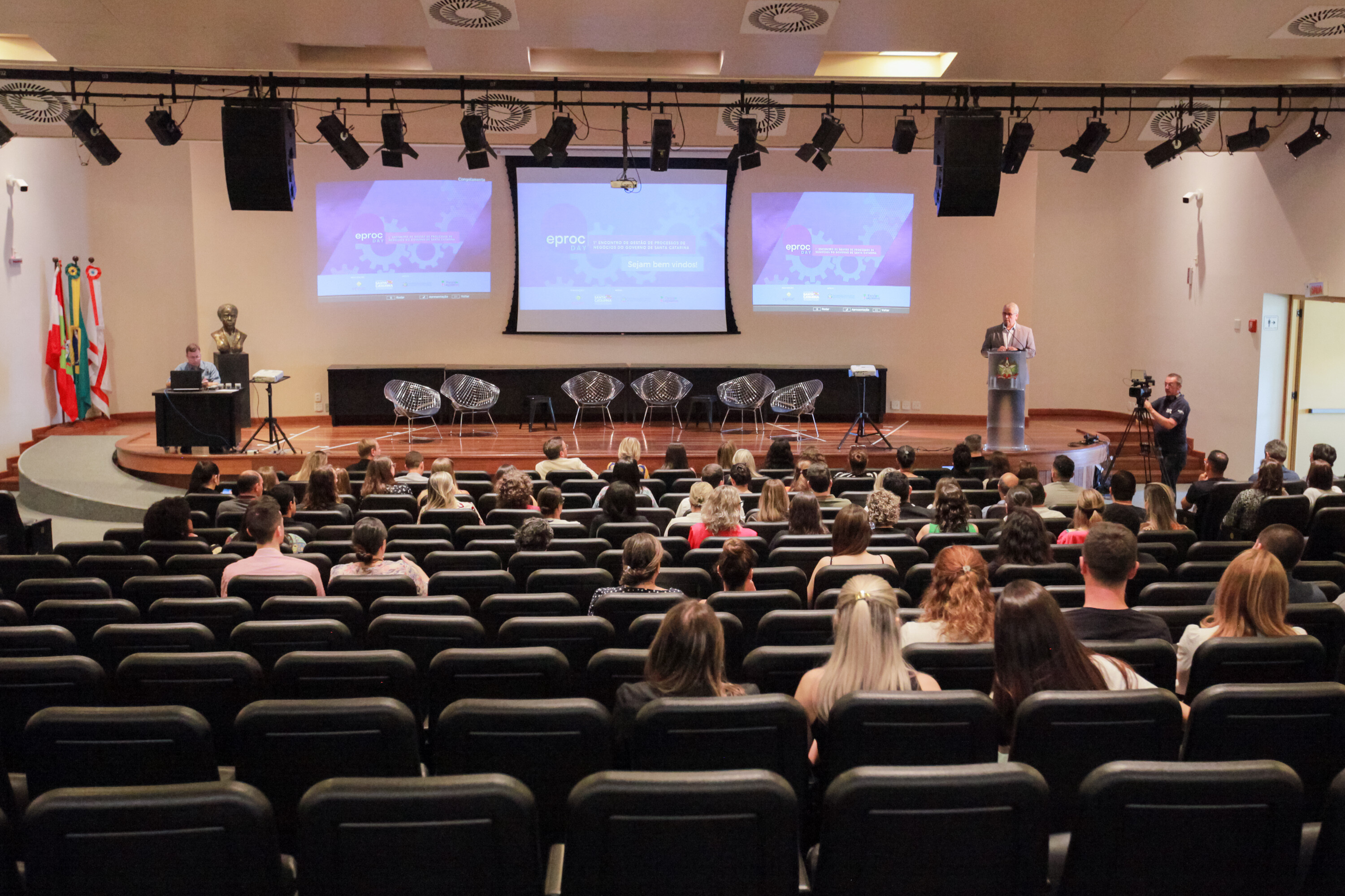 Gestores discutem processos que facilitem acesso a órgãos públicos