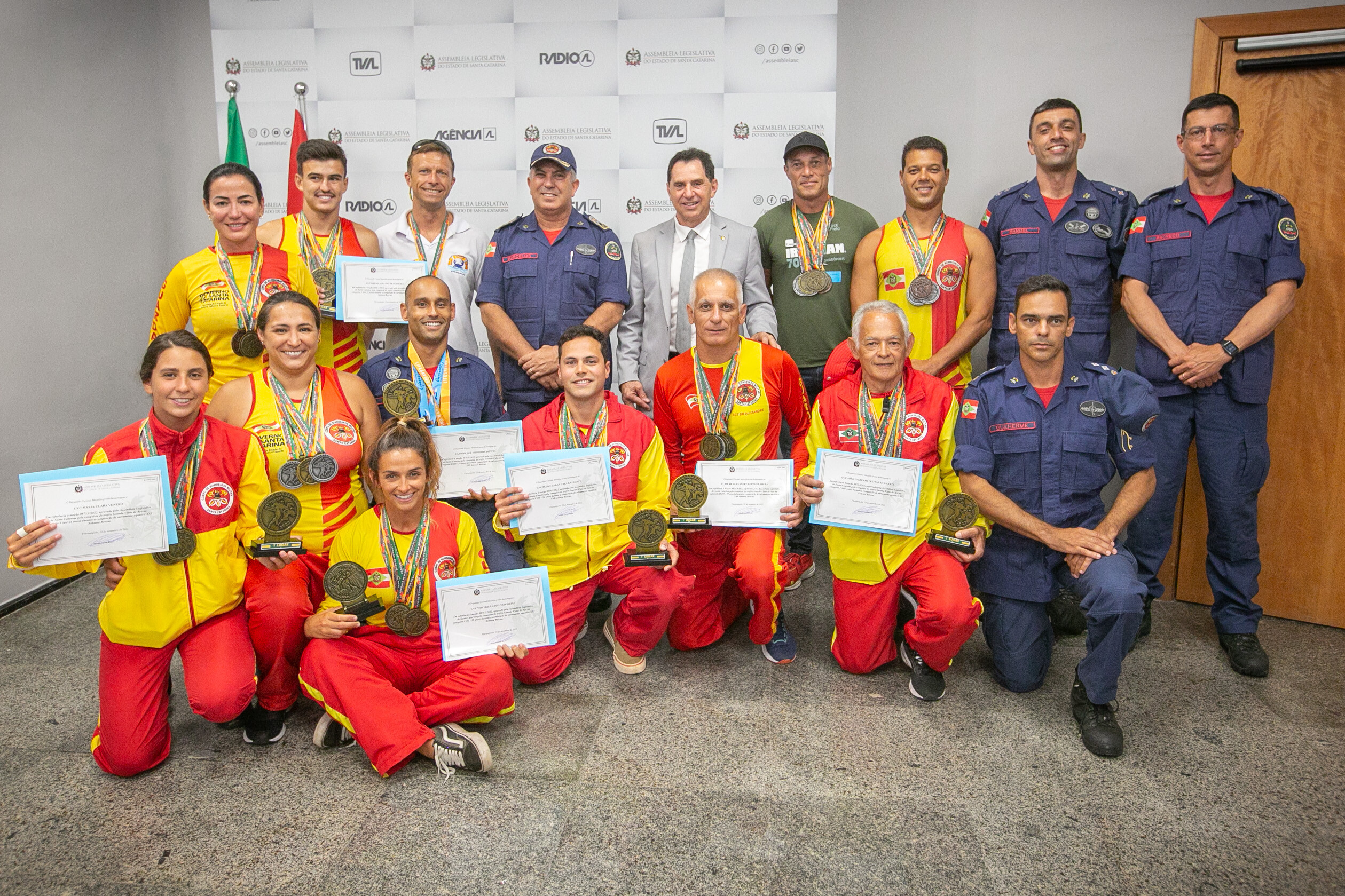 Alesc concede moção a guarda-vidas que venceram competição nacional