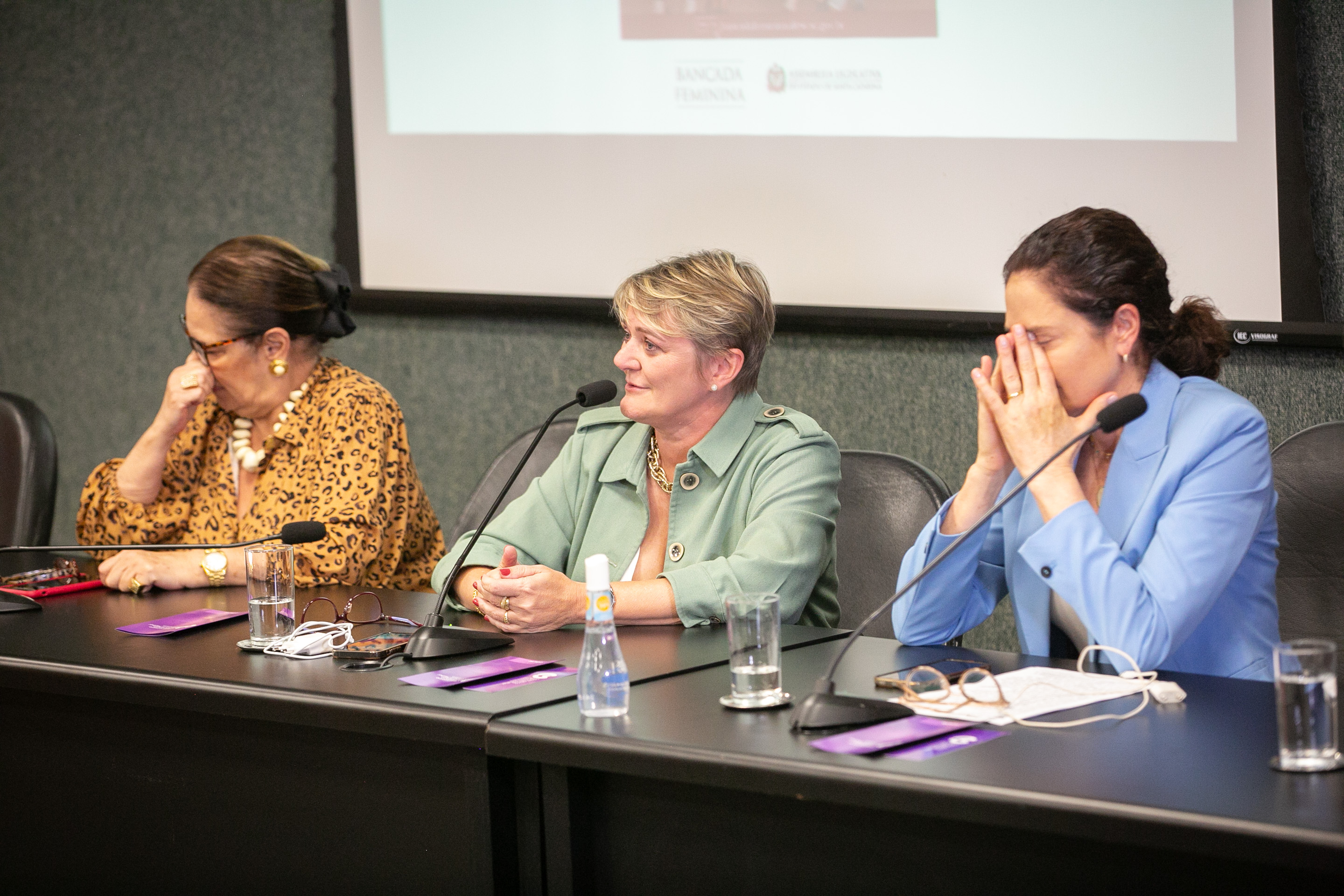 Deputada Ada De Luca (MDB), Deputada Luciane Carminatti (PT) e Deputada Marlene Fengler (PSD)