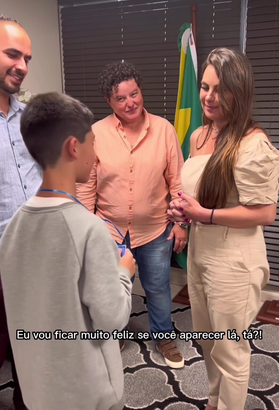 Deputada Paulinha, vereador Isaac Silva e vereador mirim de Paulo Lopes