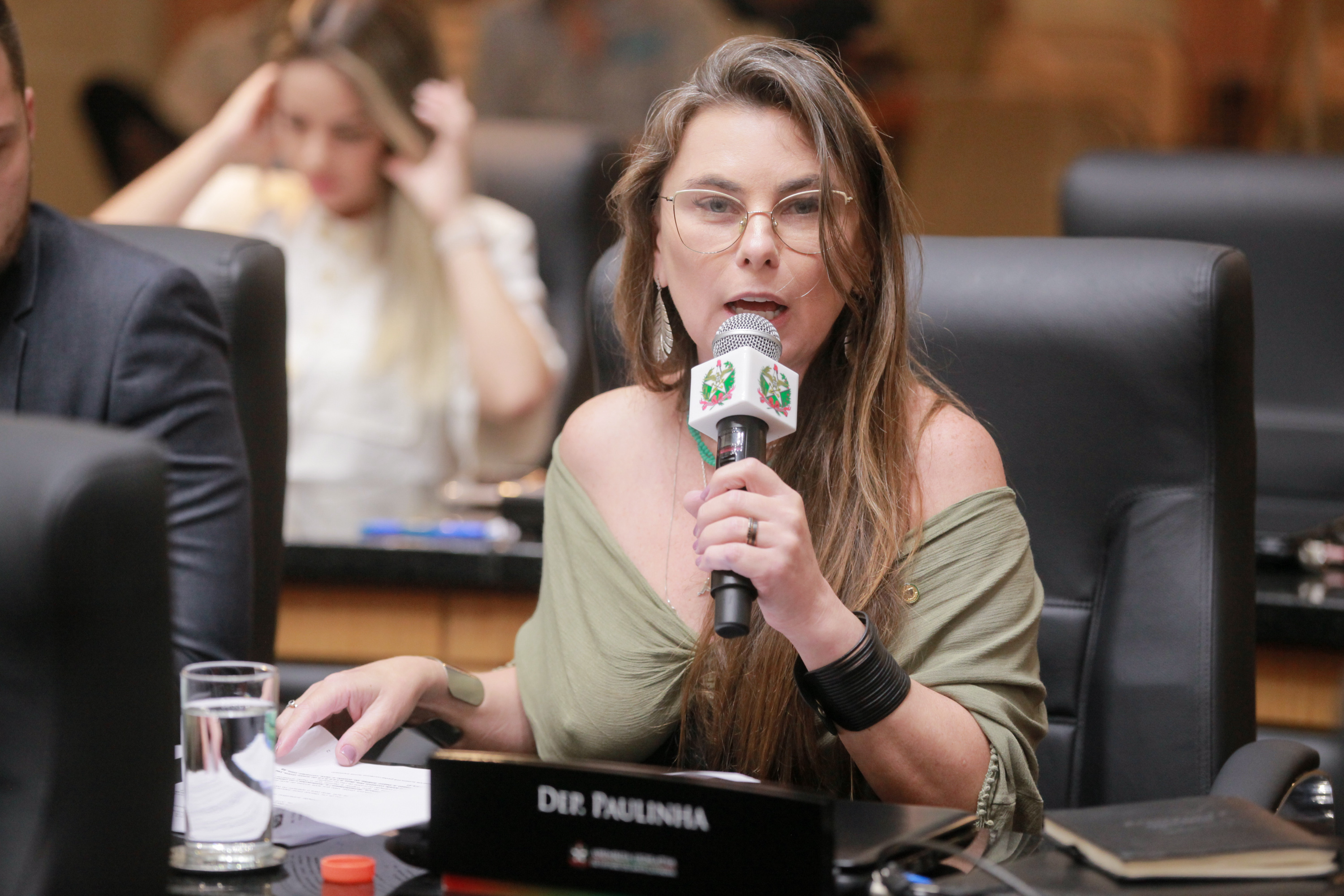 - Deputada Paulinha (Podemos)