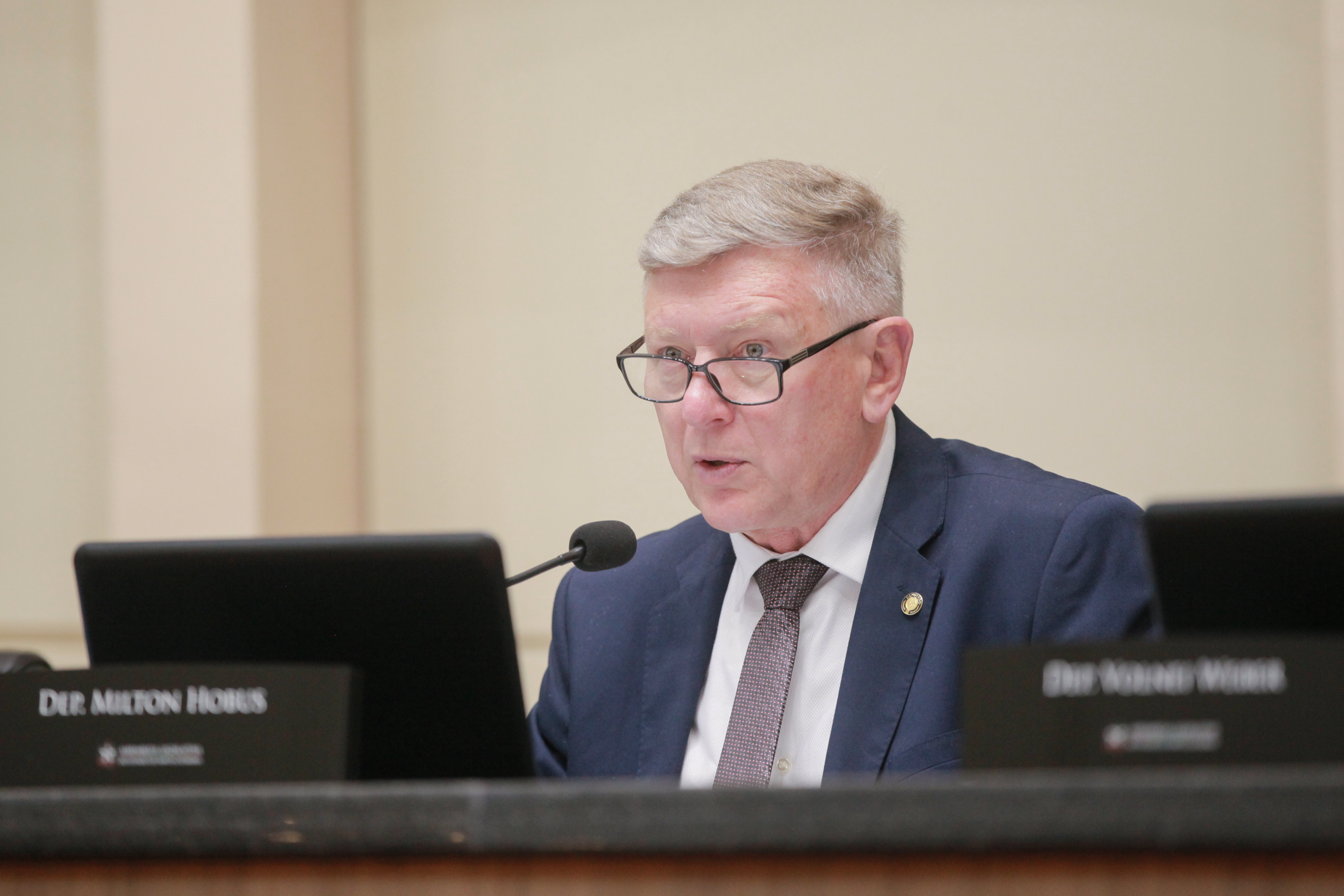 - Deputado Milton Hobus (PSD)