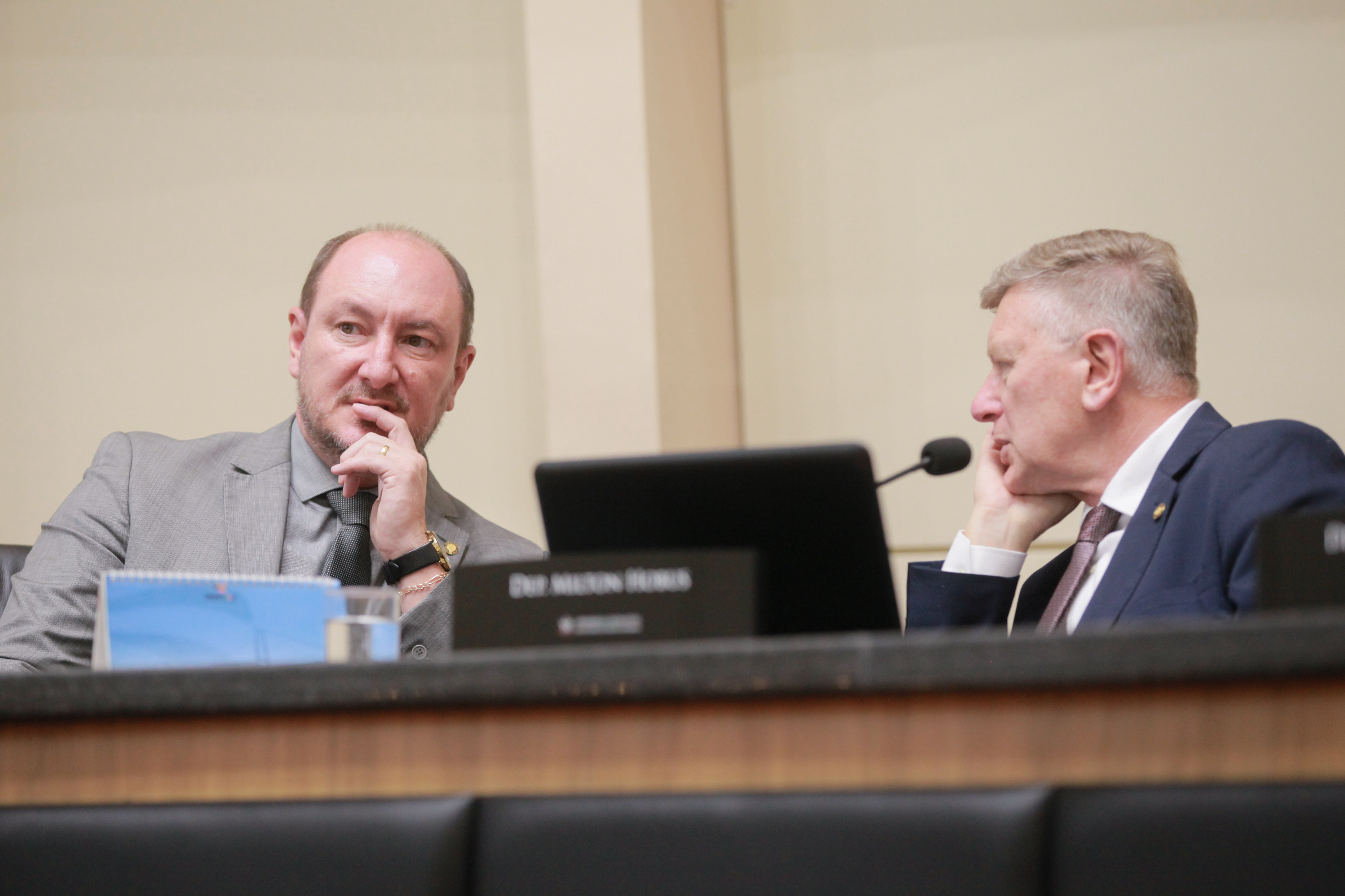 - Deputado Mauro de Nadal (MDB) - Deputado Milton Hobus (PSD)