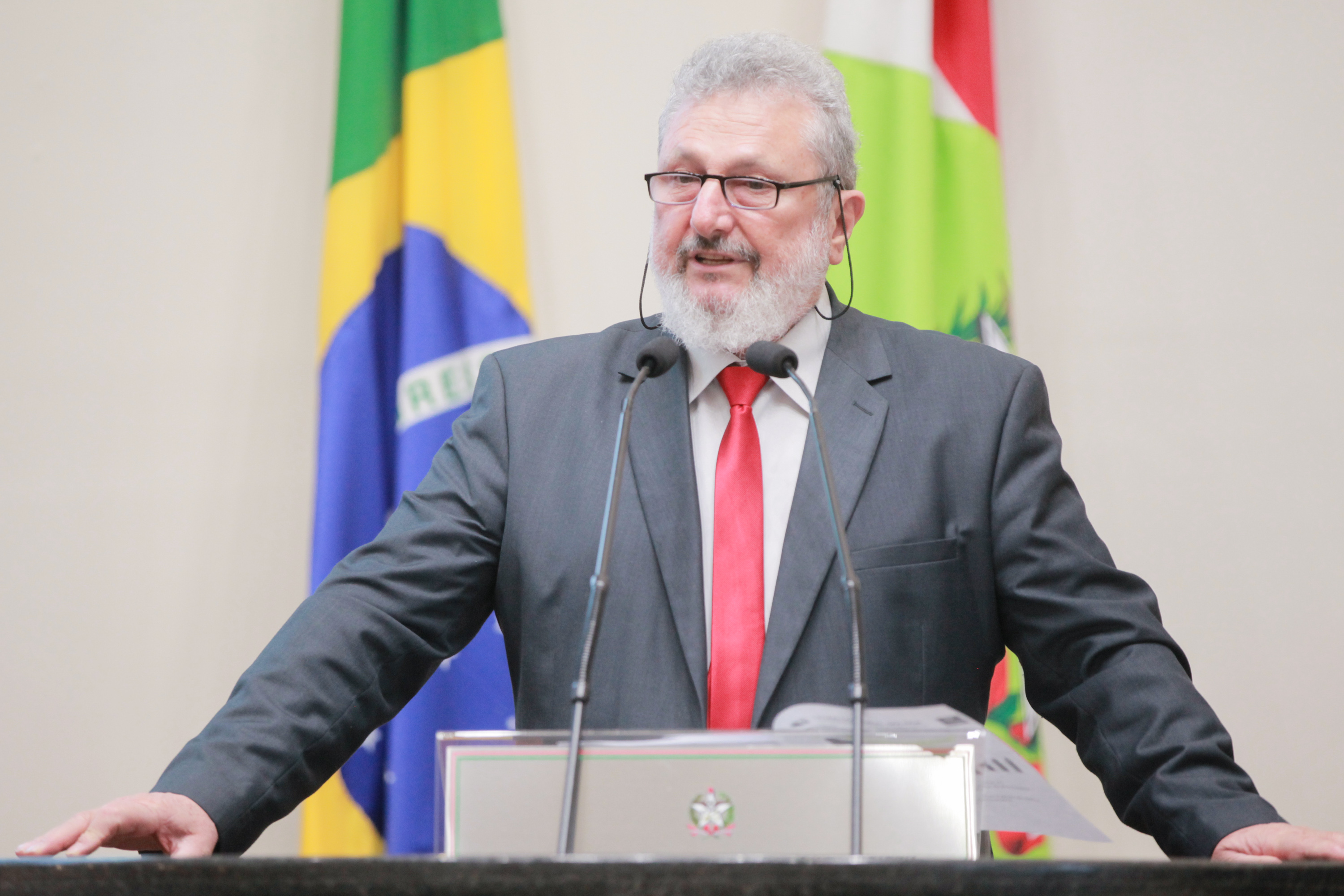 - Deputado Padre Pedro Baldisera (PT)