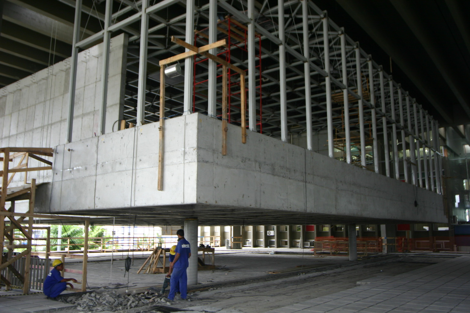 Construção do Auditório Antonieta de Barros, em 2005.