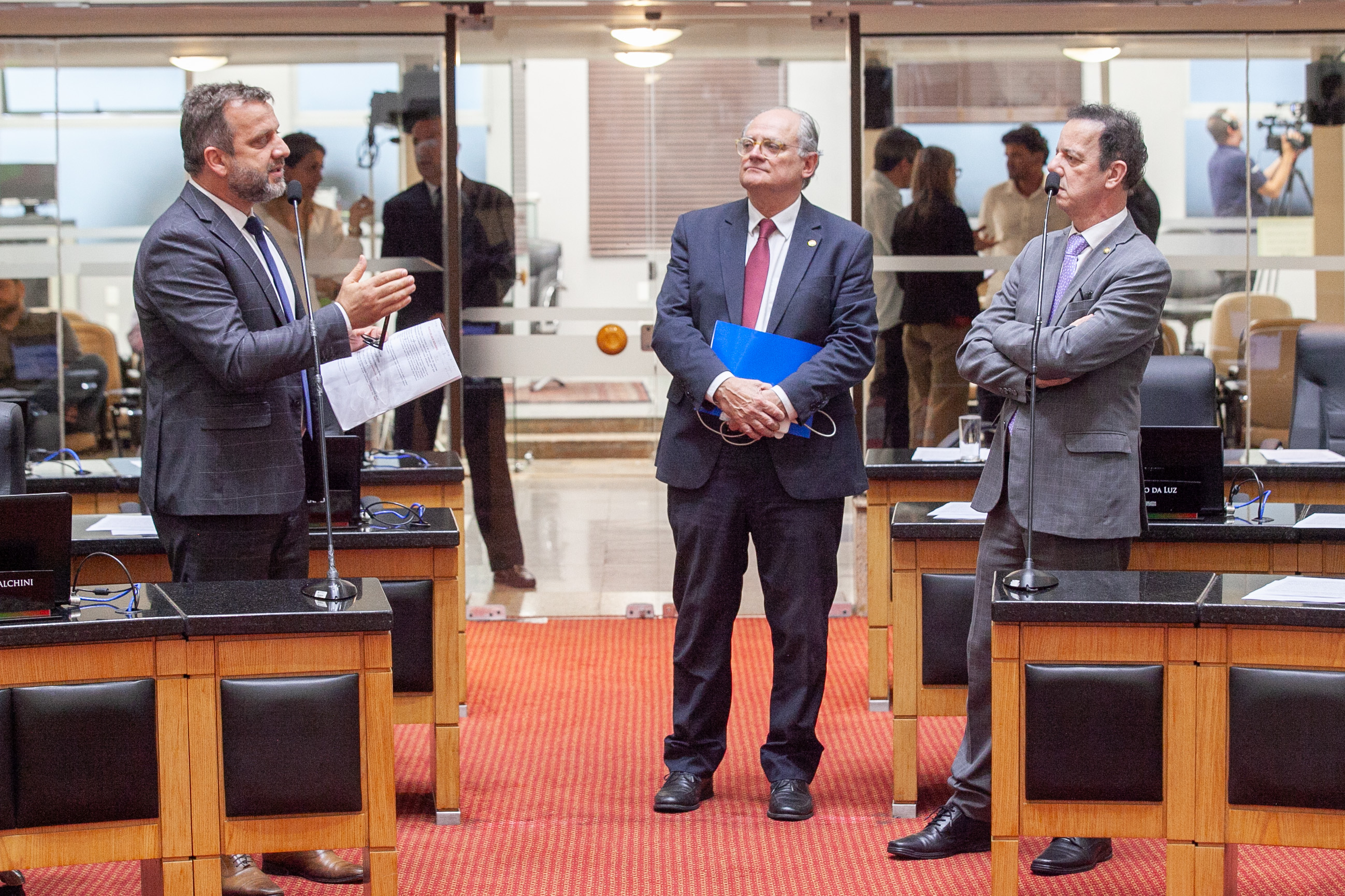 Deputado Jerry Comper (MDB), Deputado Dr. Vicente Caropreso (PSDB) e Deputado Ismael dos Santos (PSD)