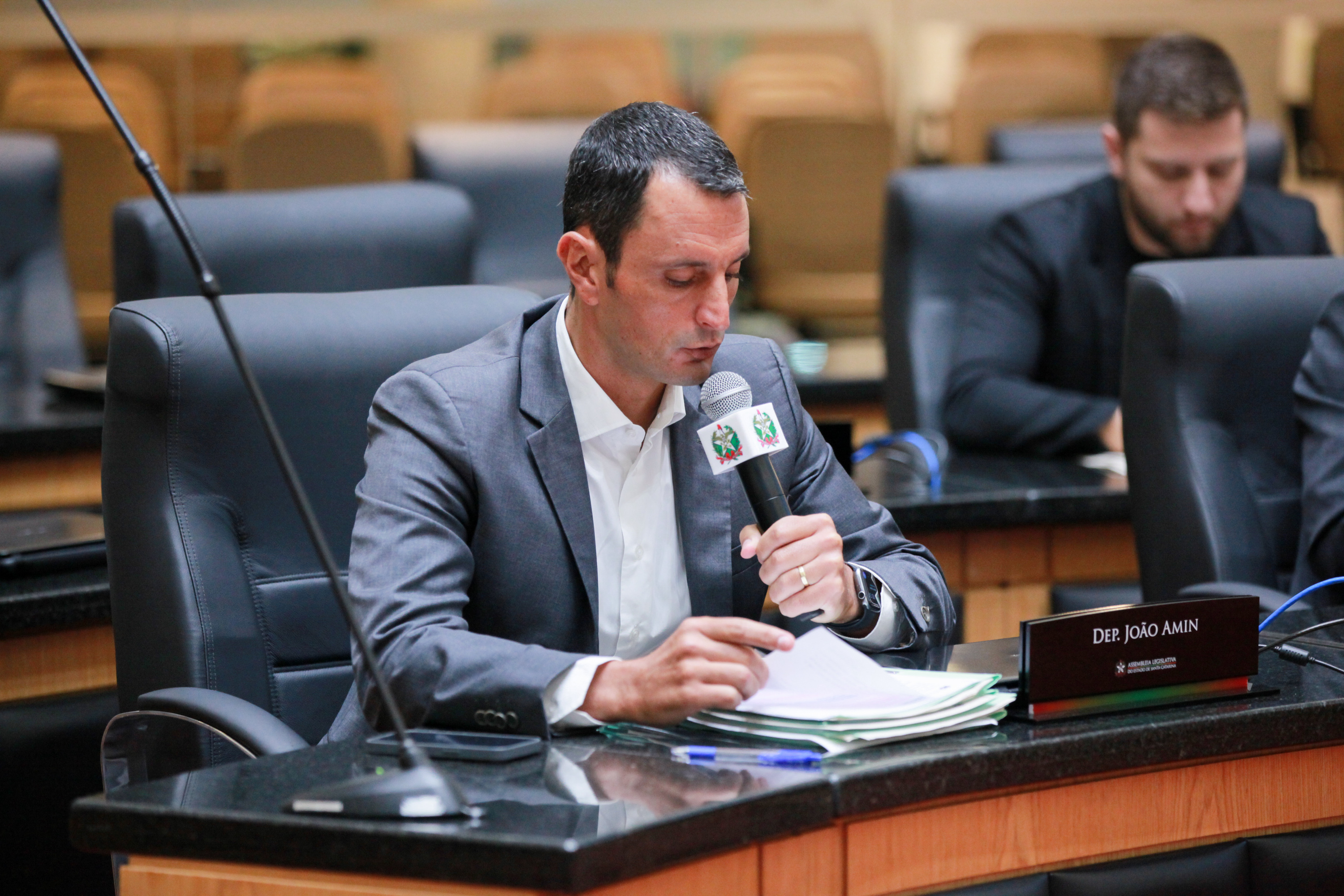 - Deputado João Amin (PP)