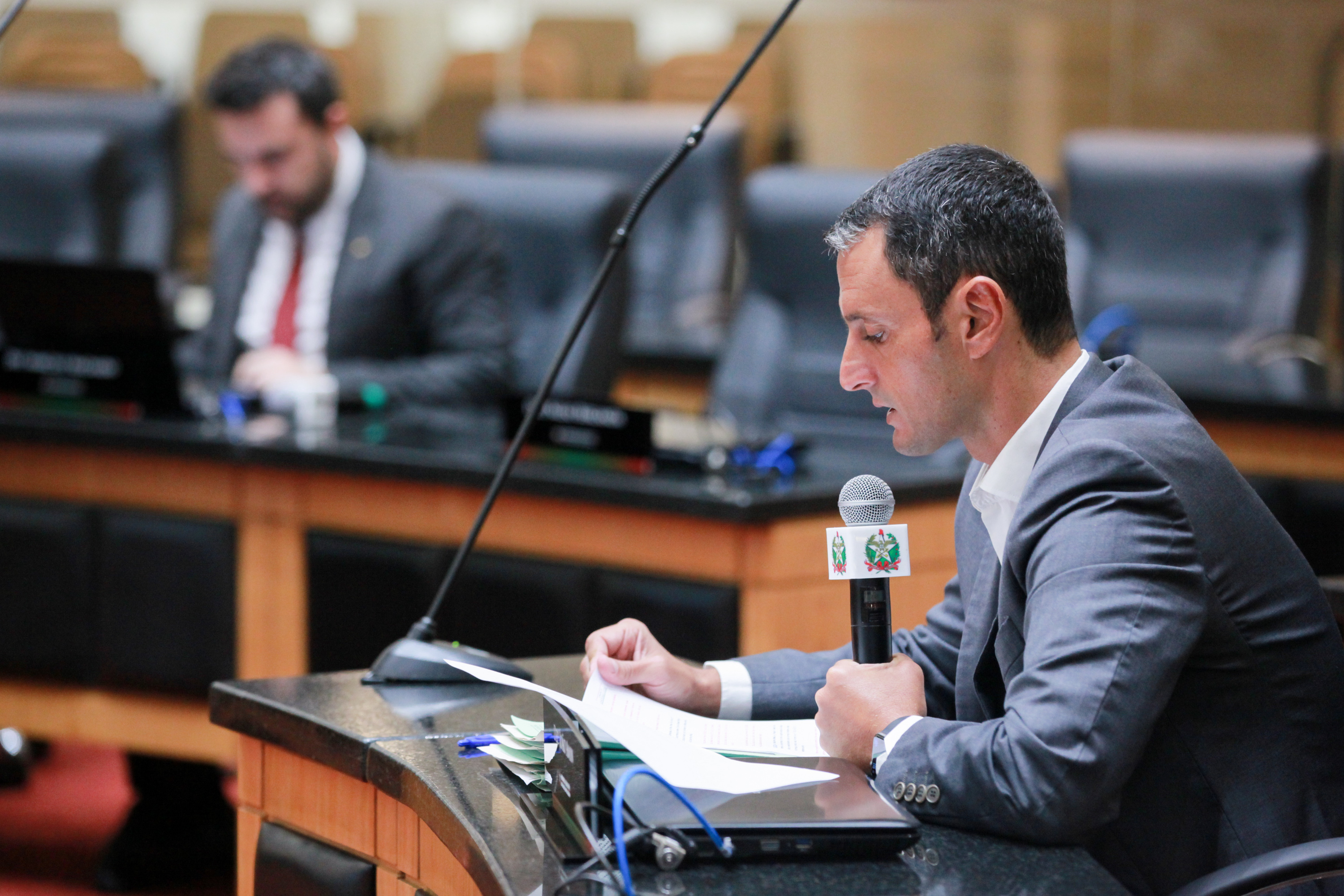 - Deputado João Amin (PP)