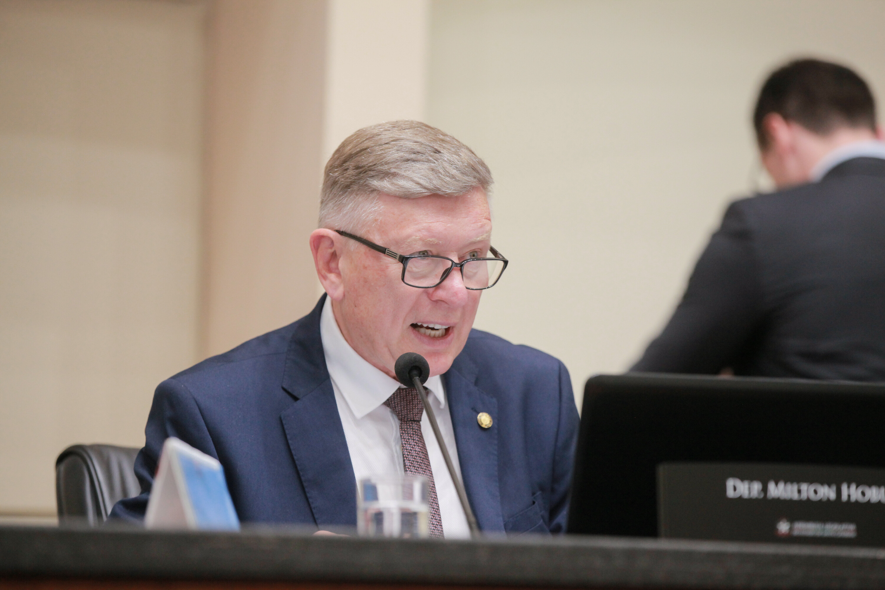 Deputado Milton Hobus, presidente da CCJ