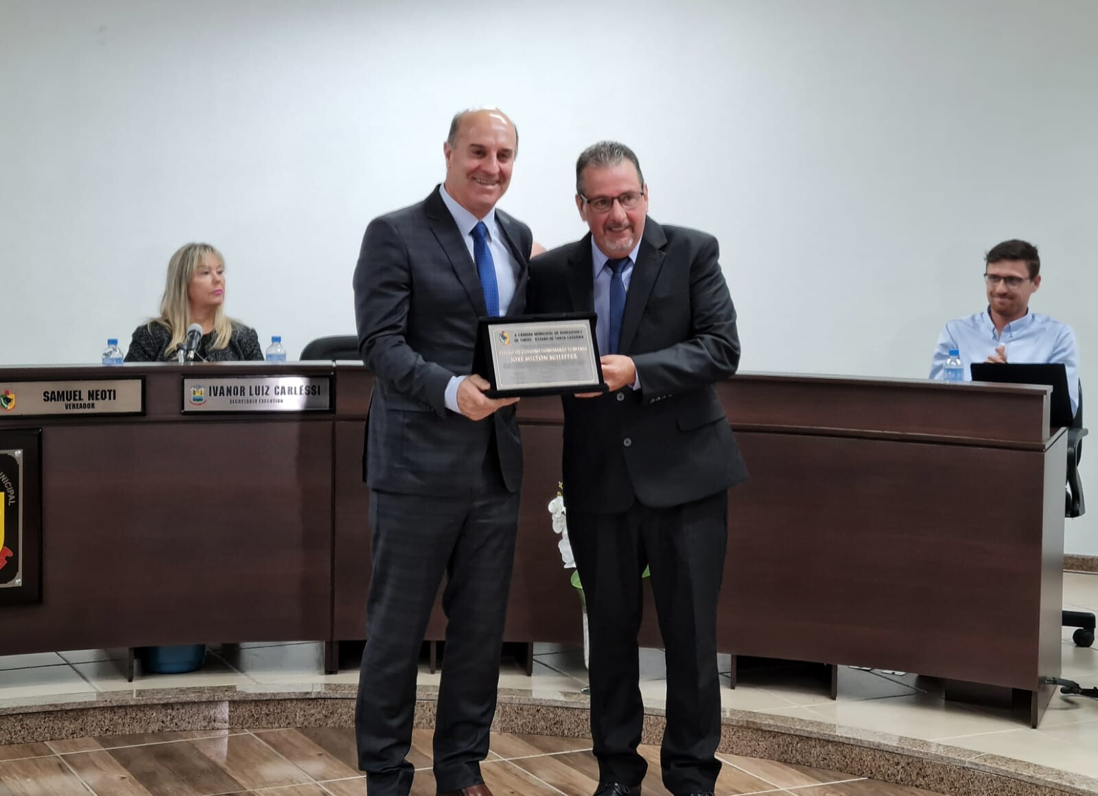 Zé Milton (PP) é homenageado pela Câmara de Vereadores de Turvo. FOTO: Assessoria de Imprensa