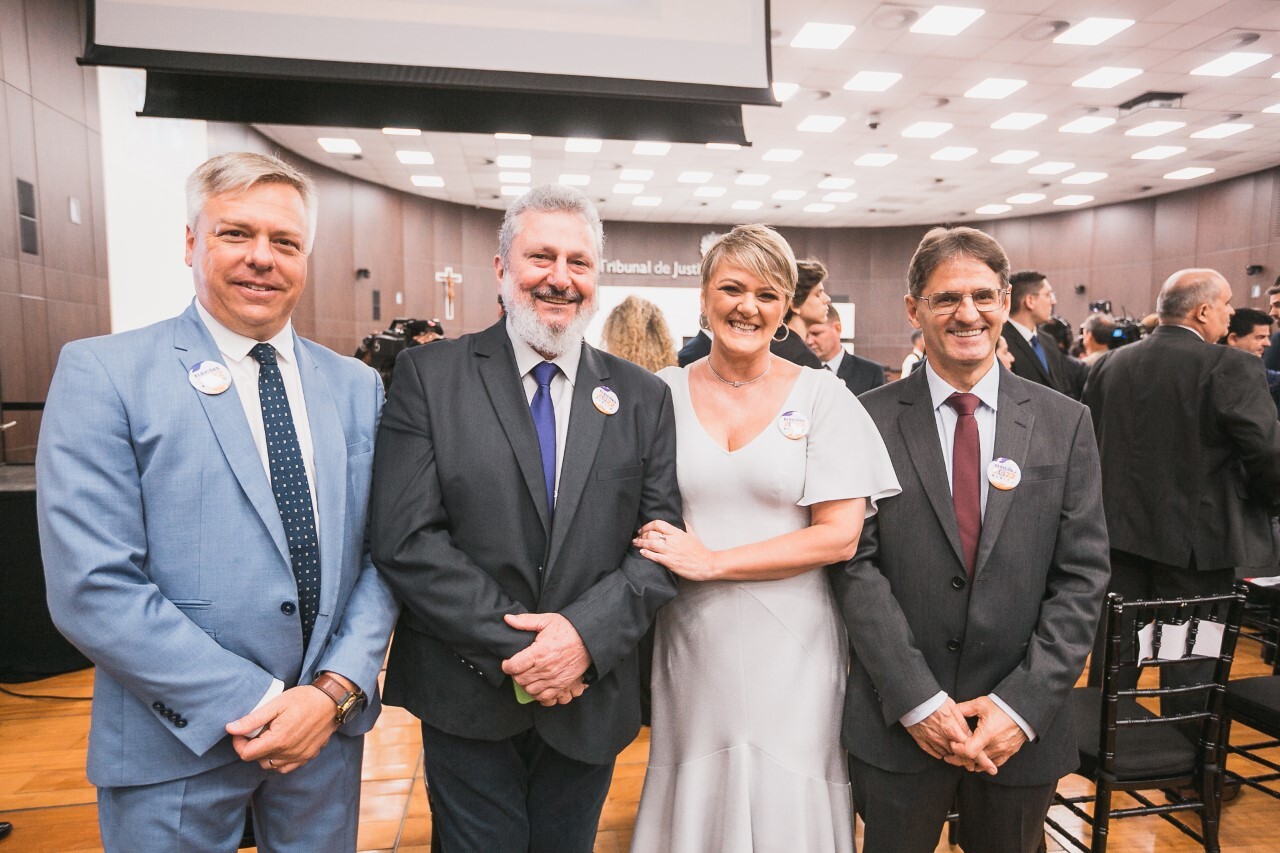 Deputados Fabiano da Luz, Padre Pedro Baldissera, Luciane Carminatti e Neodi Saretta