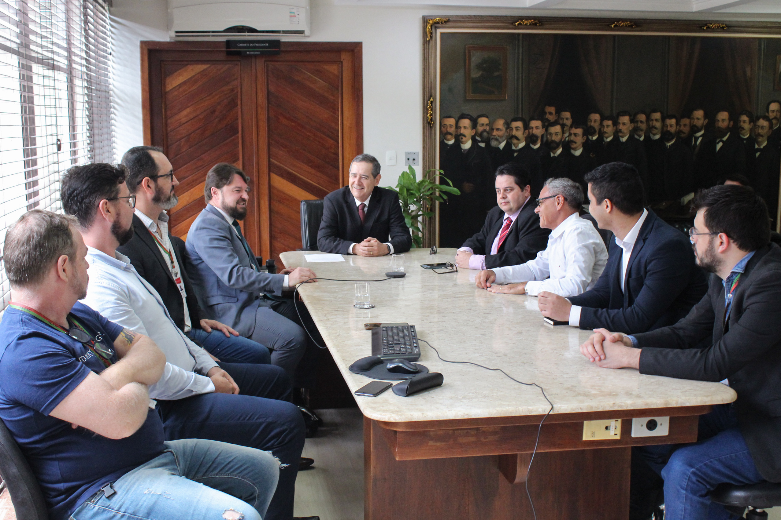 Alesc recebe Presidente do TRF4