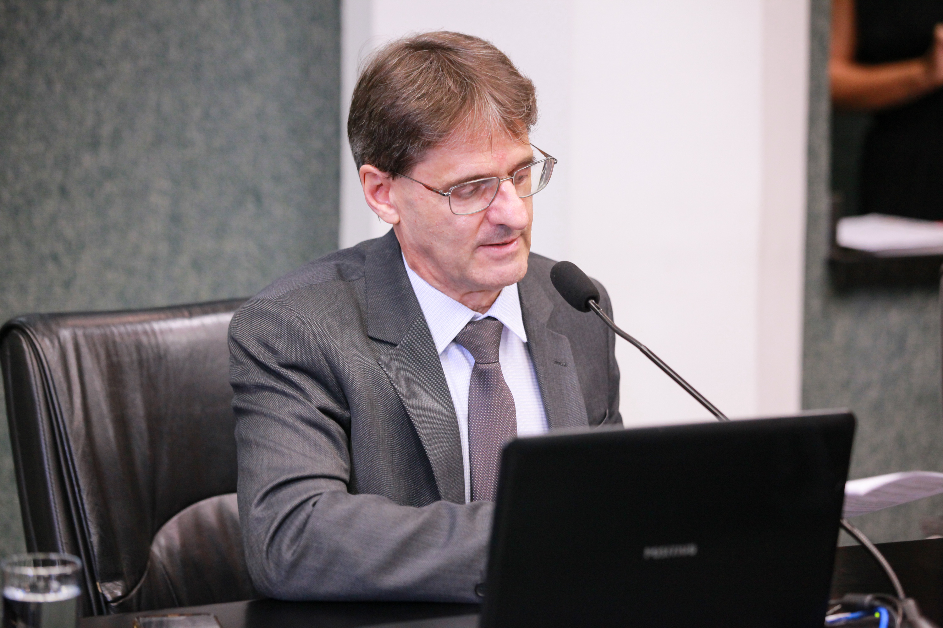 - Deputado Neodi Saretta (PT)