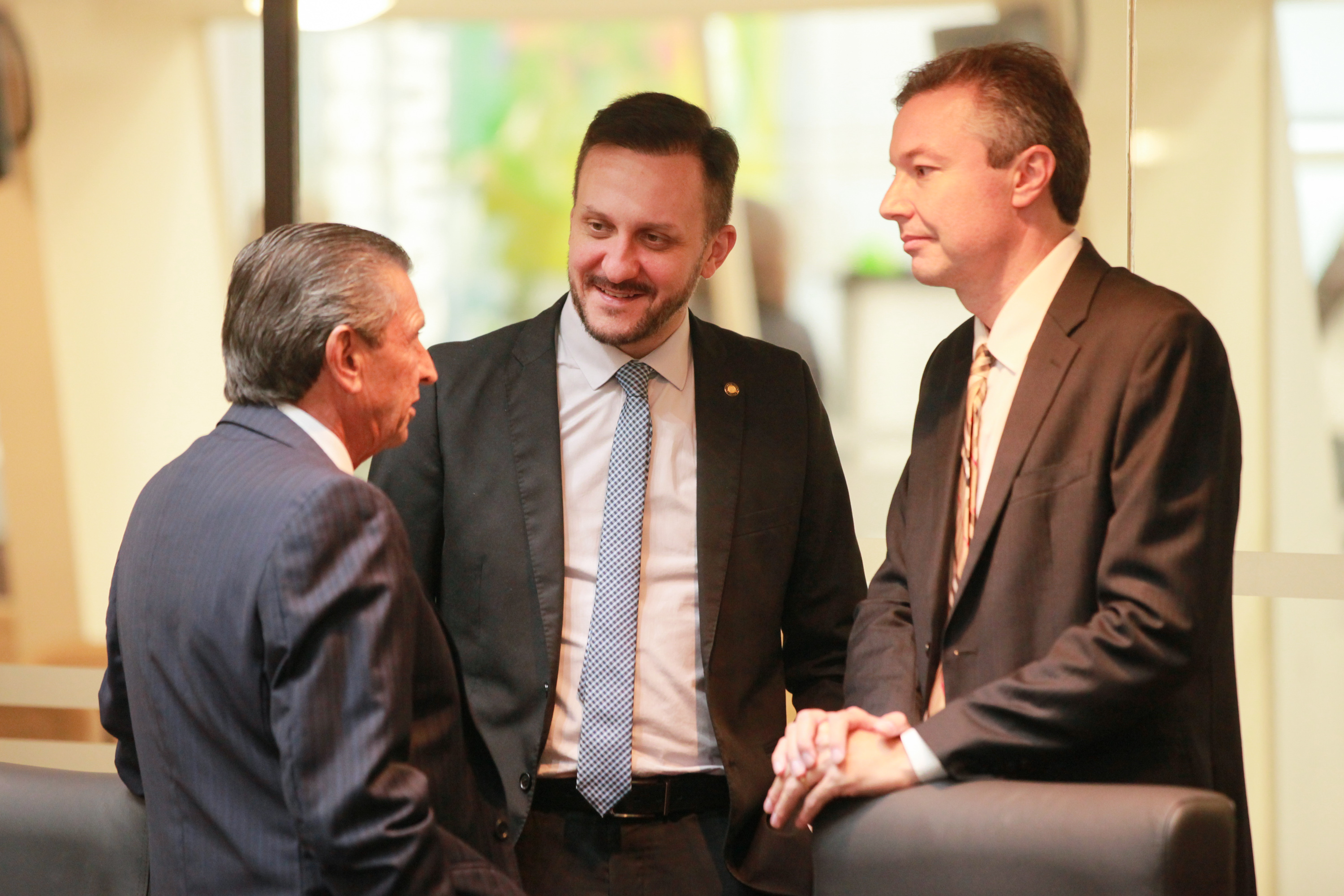 - Deputado Júlio Garcia (PSD)  - Deputado Pepê Collaço (PP)  - Deputado Napoleão Bernardes (PSD)