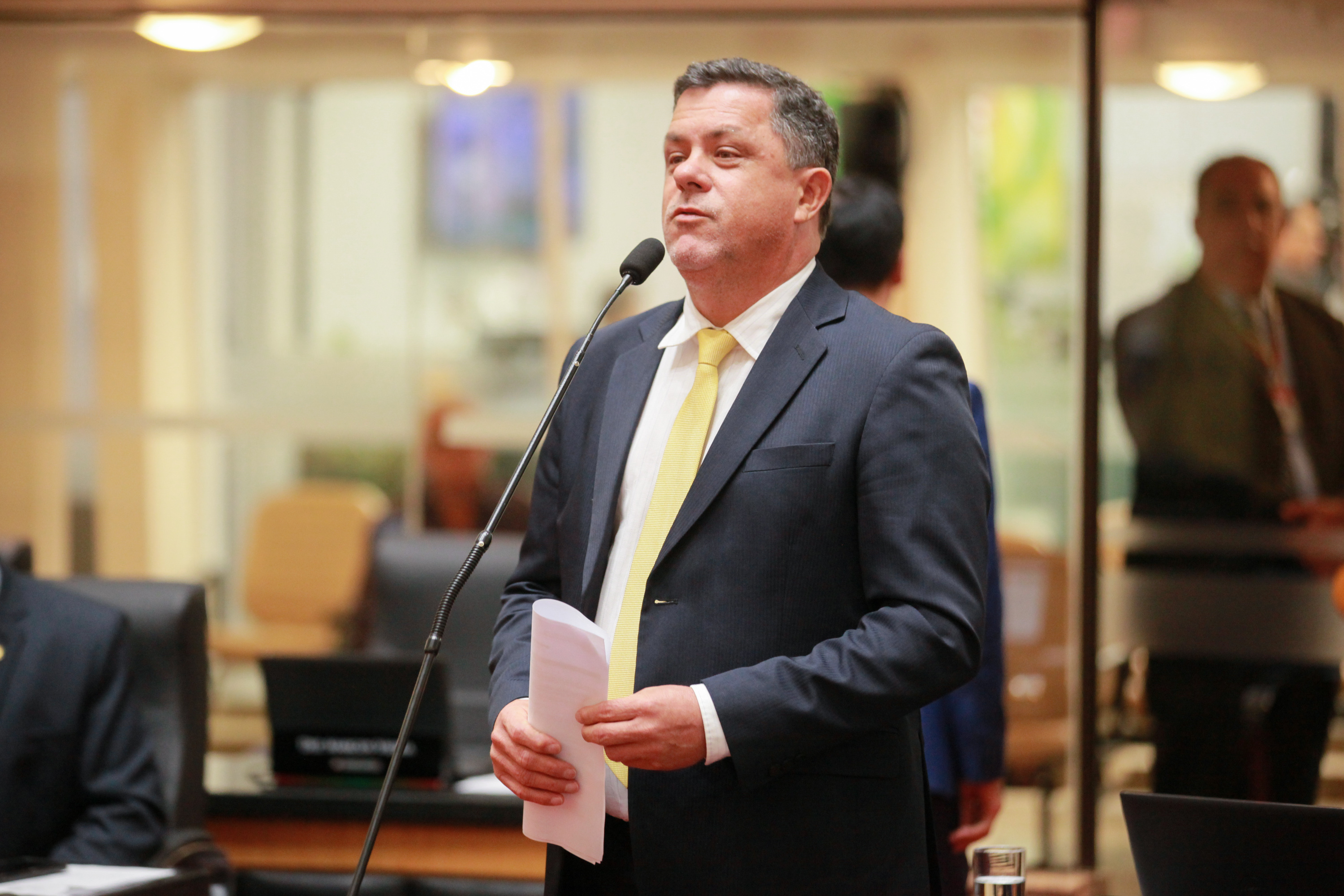 - Deputado Ivan Natz (PL)