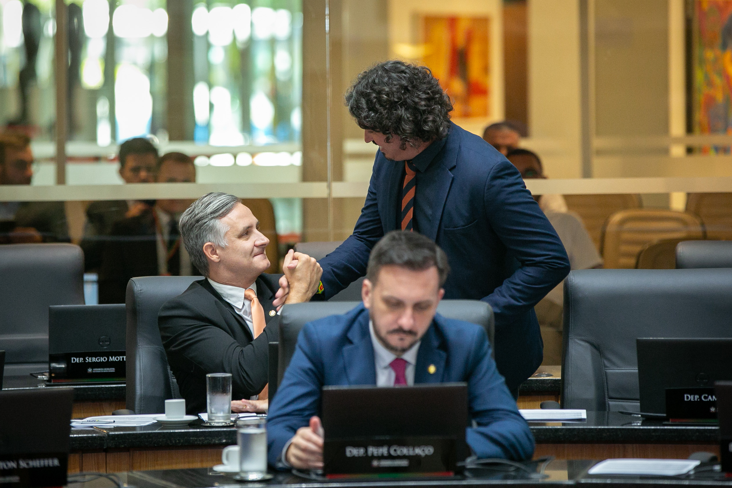 Deputado Matheus Cadorin (NOVO) e Deputado Marquito (PSOL)