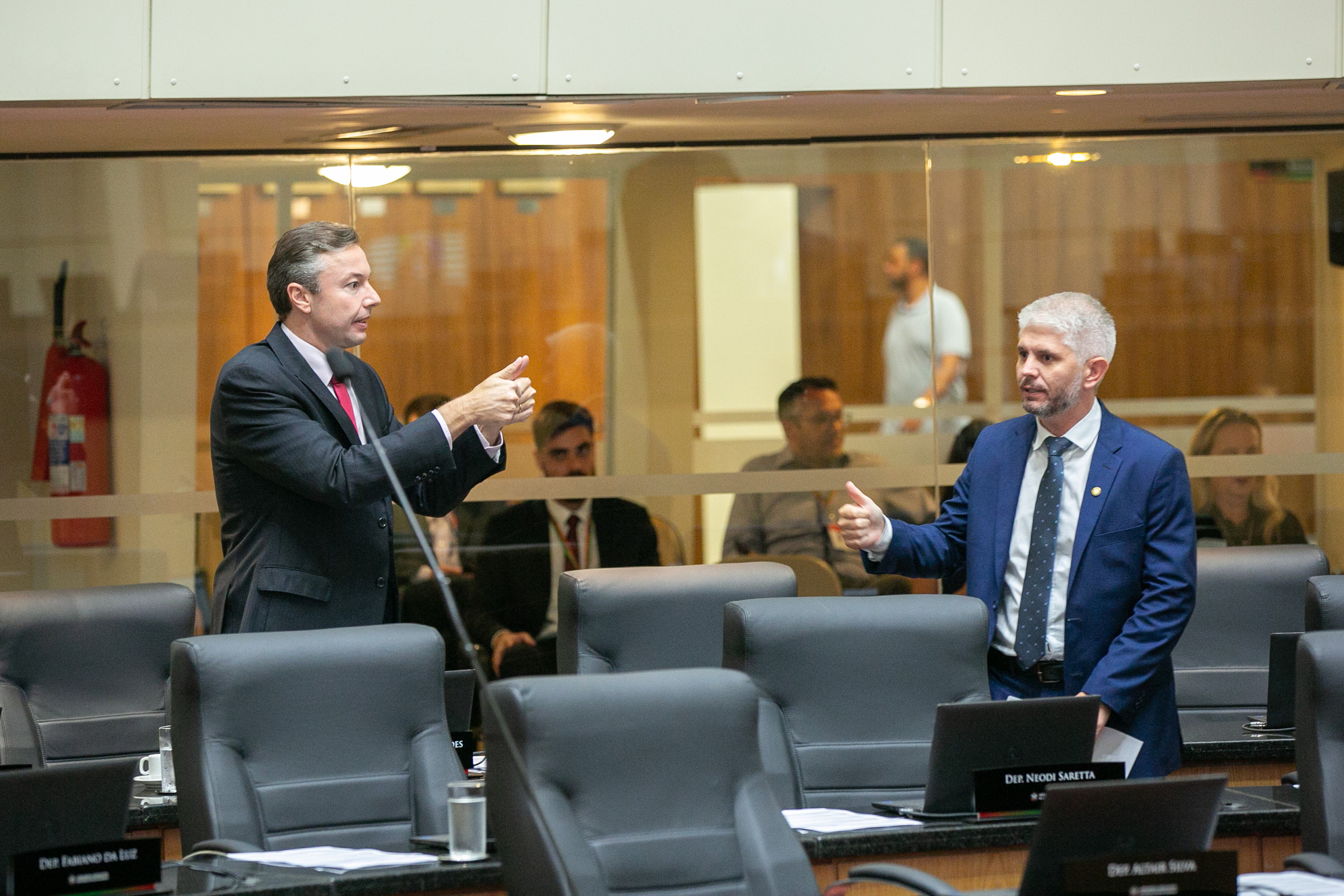 Deputado Napoleão Bernardes (PSD) e Deputado Delegado Egídio Ferrari (PL)