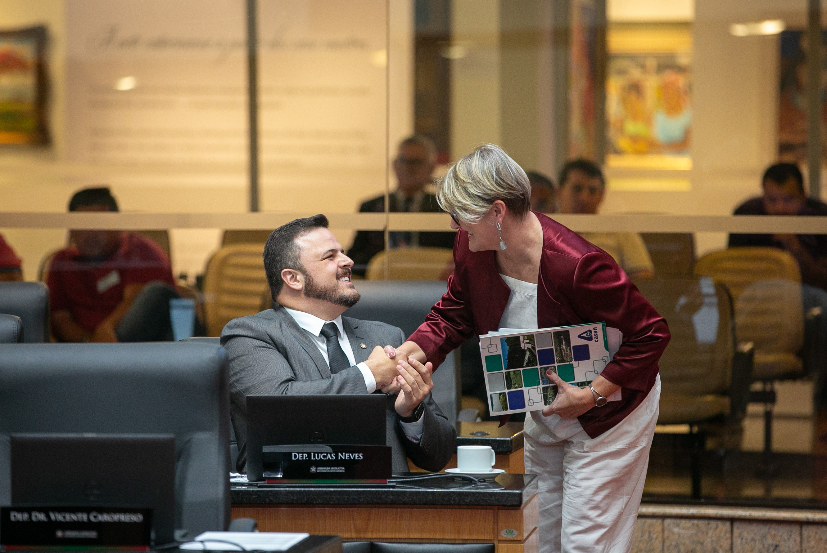 Deputado Lucas Neves (Podemos) e Deputada Luciane Carminatti (PT)