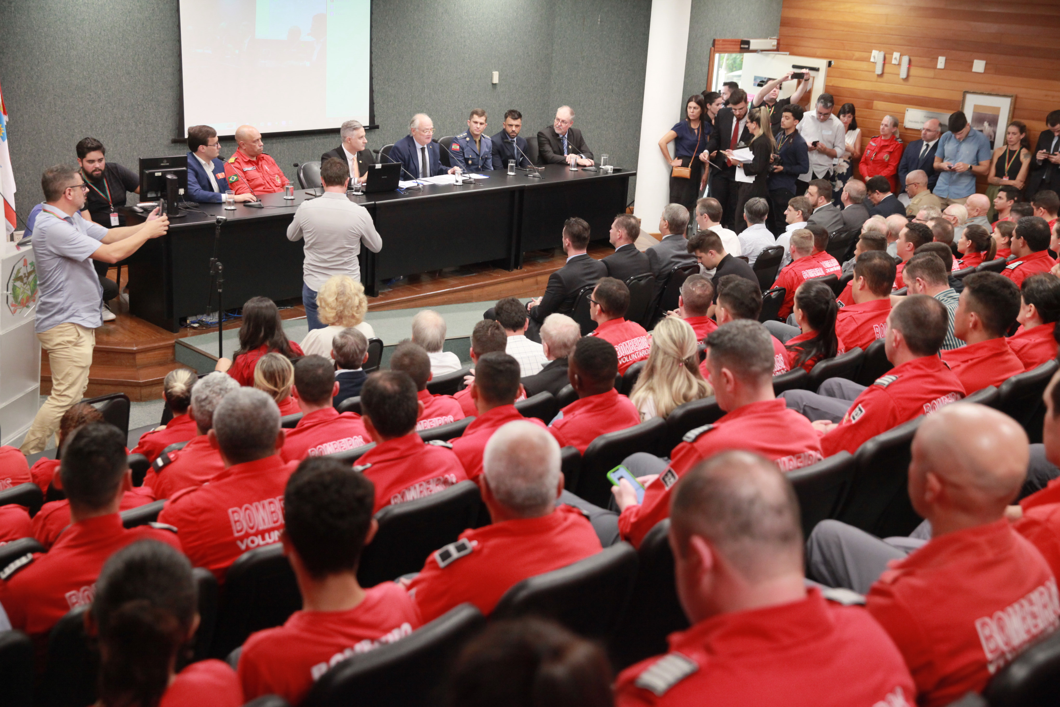 Frente Parlamentar em Apoio aos Bombeiros Voluntários