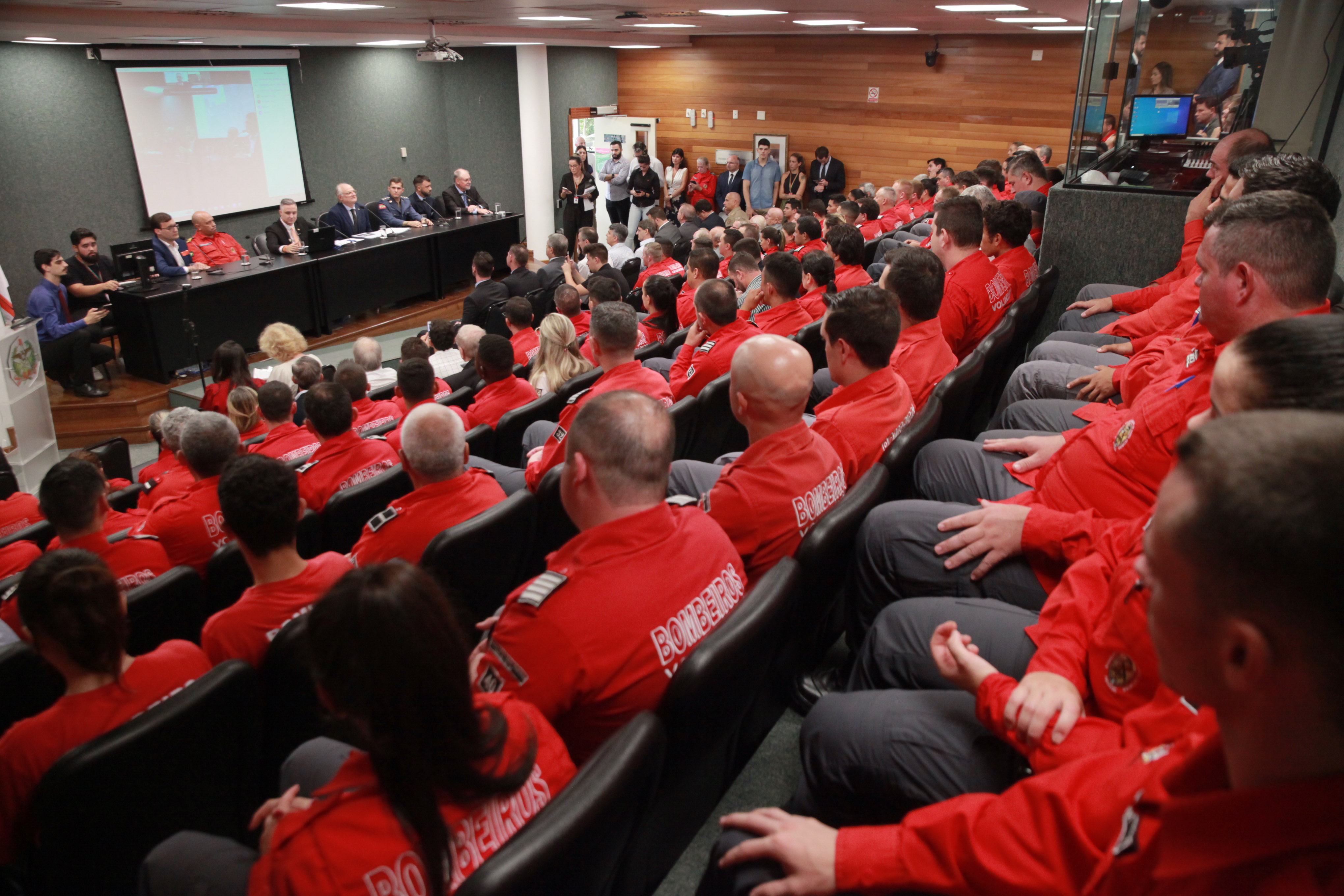 Frente Parlamentar em Apoio aos Bombeiros Voluntários