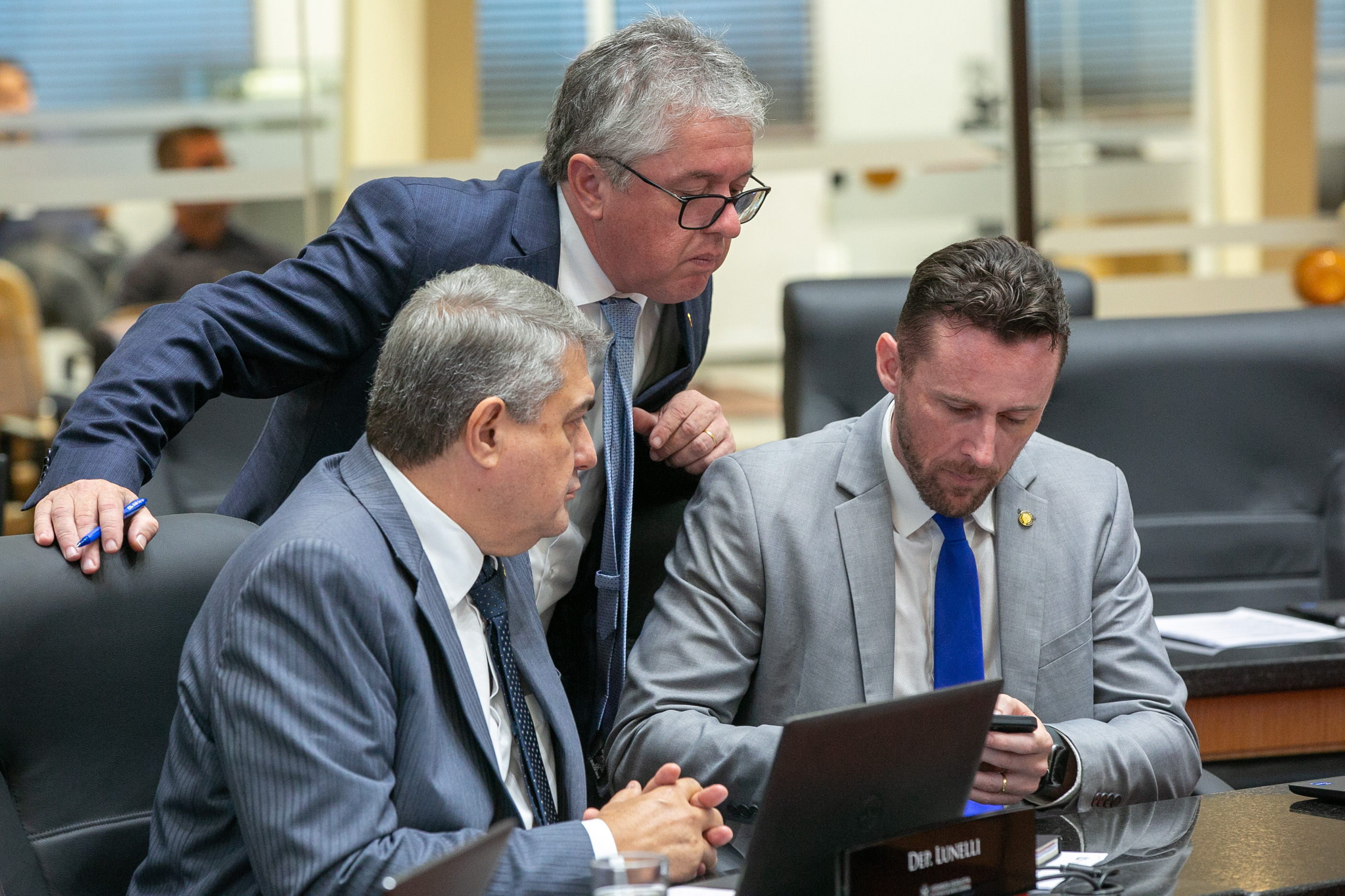 Deputado Antídio Lunelli (MDB), Deputado Tiago Zilli (MDB) e Deputado Fernando Krelling (MDB)