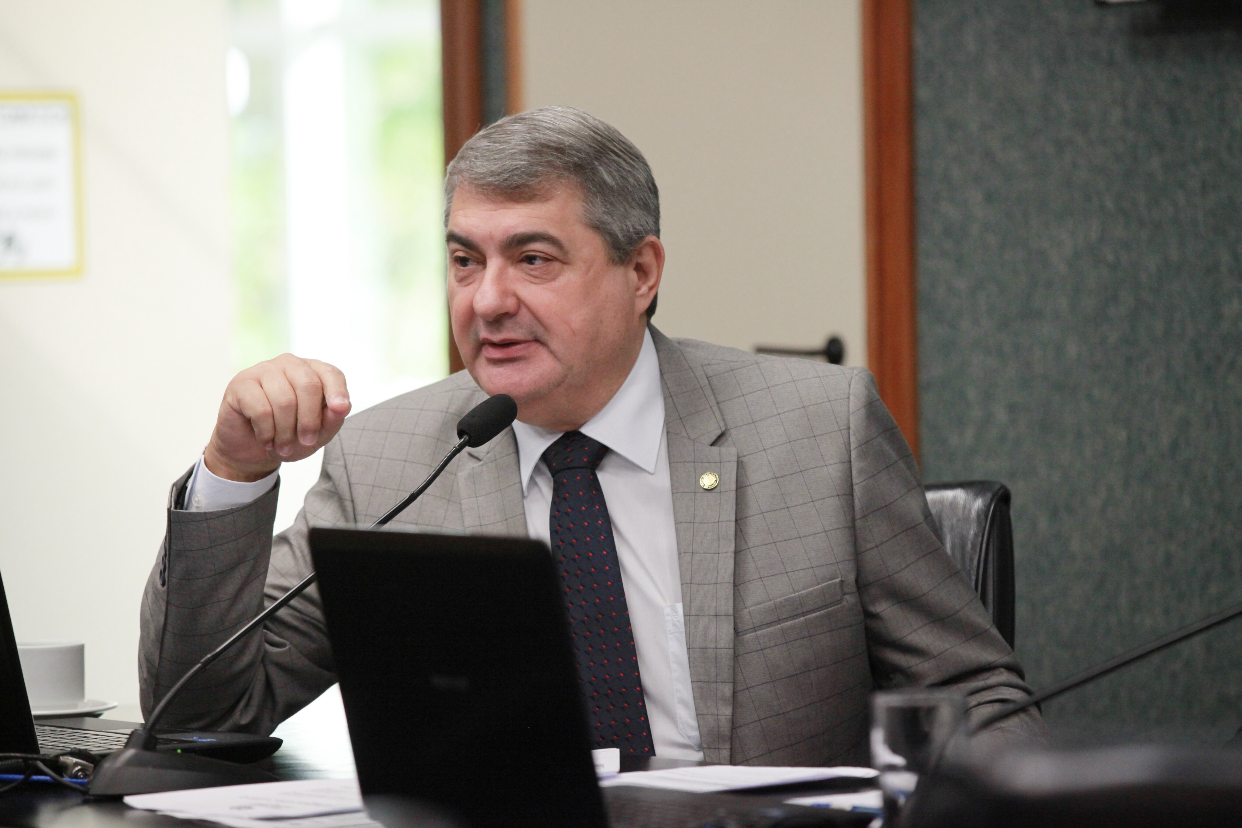 Deputado Lunelli (MDB).
