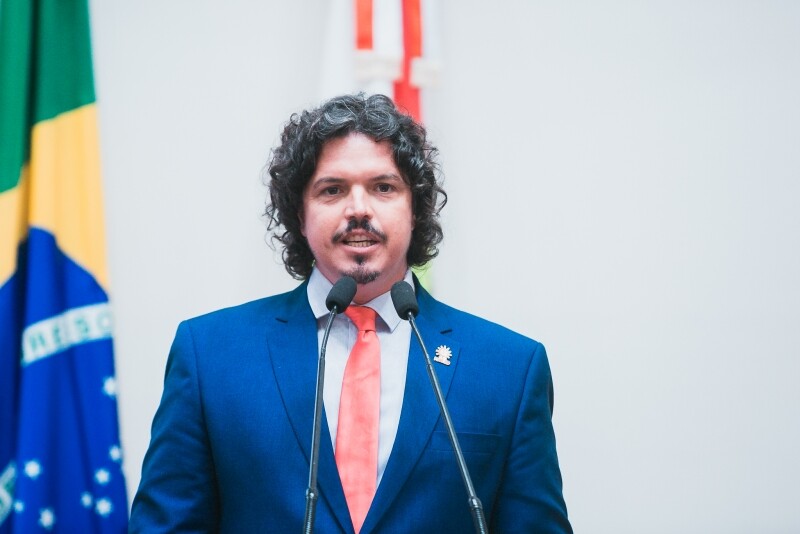 Deputado Marquito.