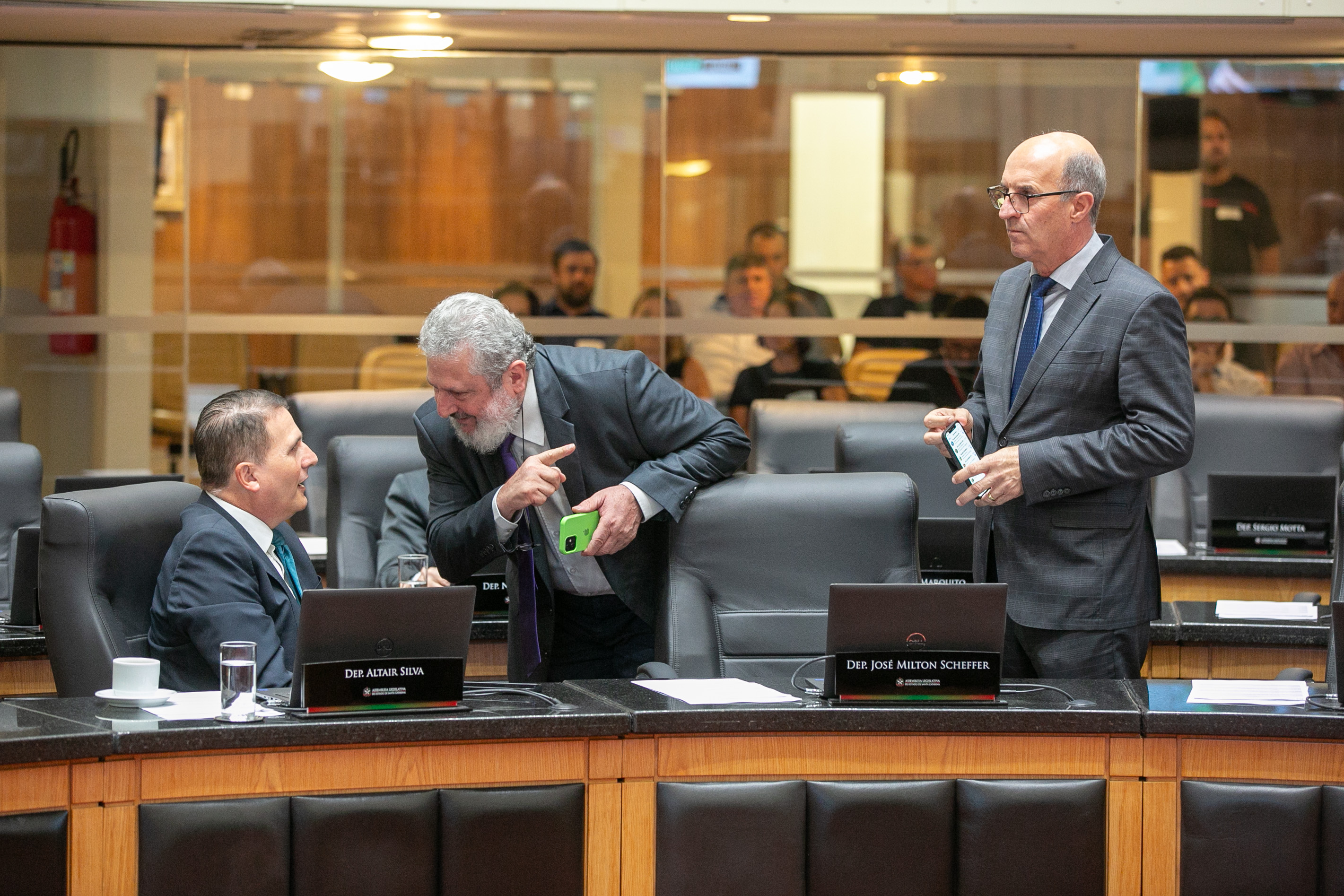 Deputado Altair Silva (PP), Deputado Padre Pedro Baldissera (PT) e Deputado José Milton Scheffer (PP)