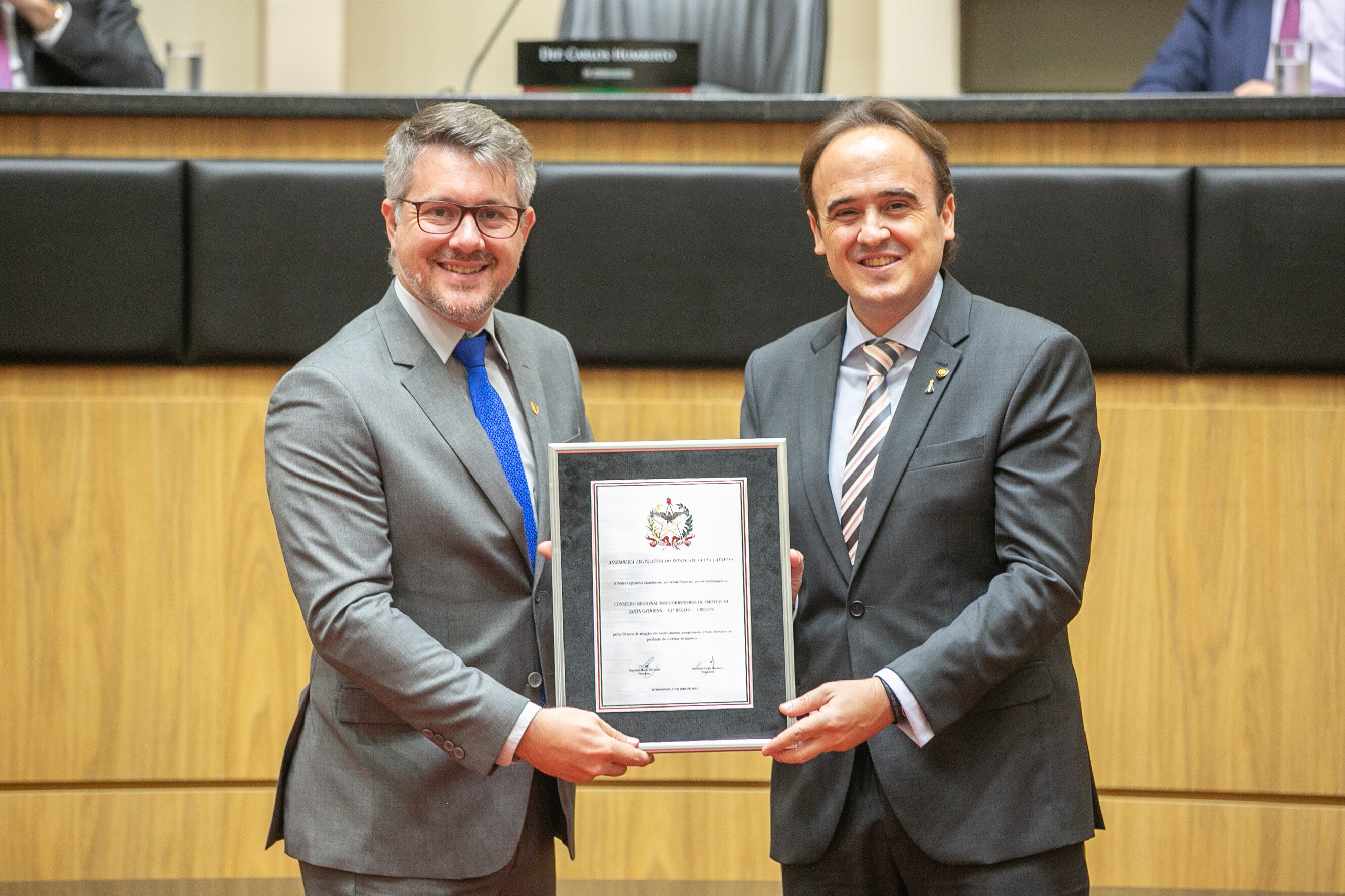 Creci-SC completa 50 anos e Assembleia homenageia entidade
