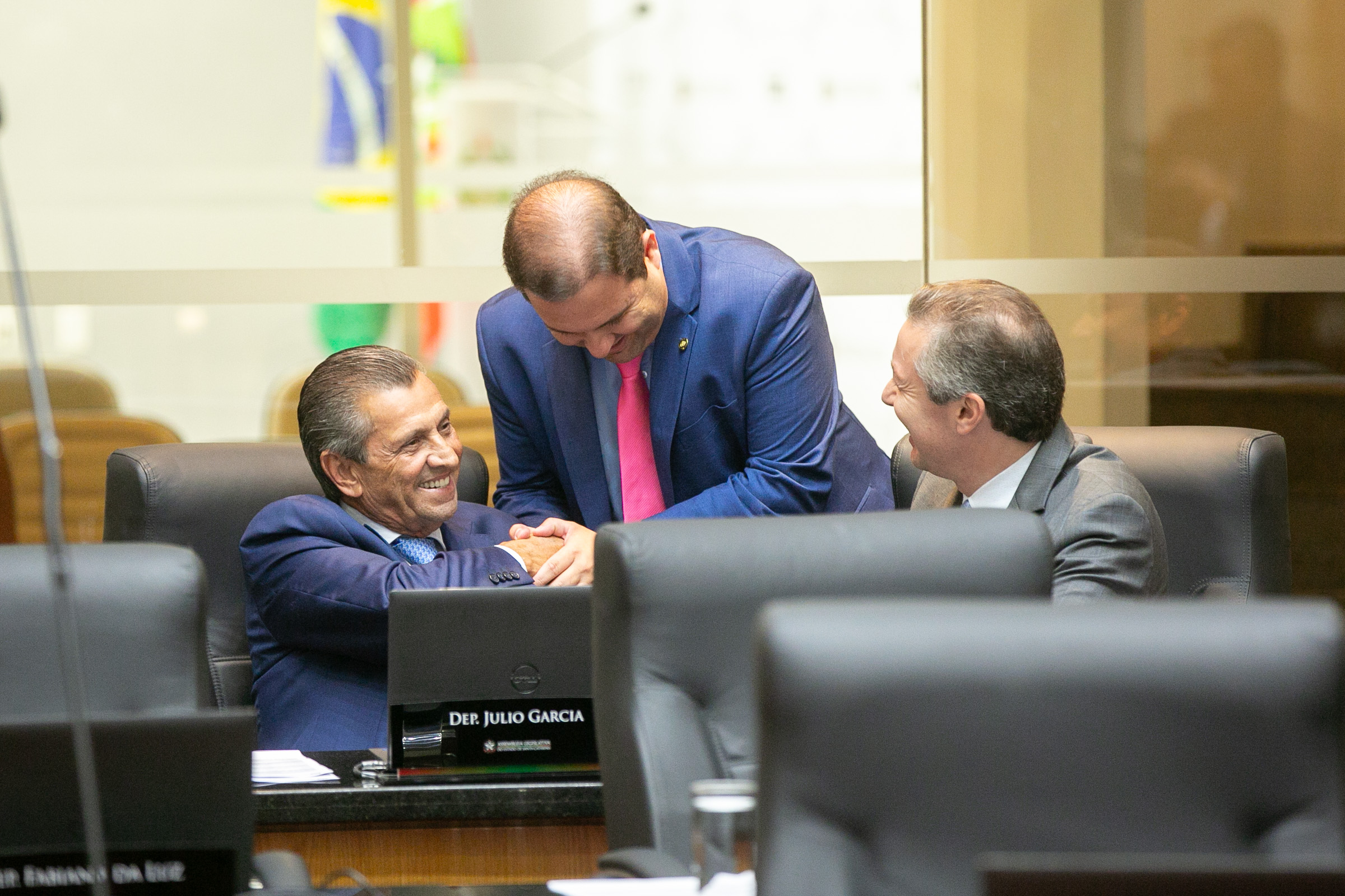 Deputado Julio Garcia (PSD), Deputado Repórter Sérgio Guimarães (União) e 
Deputado Napoleão Bernardes (PSD)