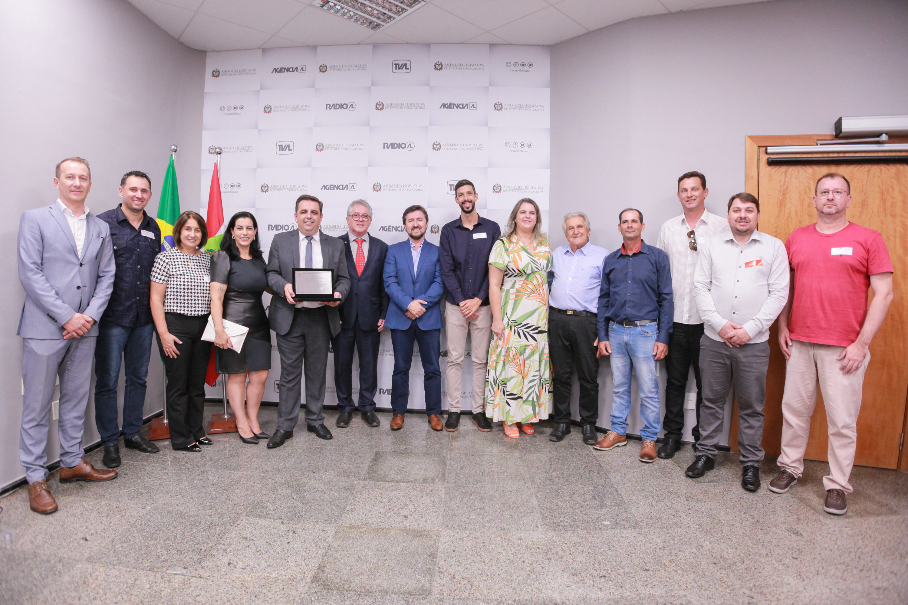 Cooperativa de Eletricidade Praia Grande recebe Moção de Aplauso da Alesc