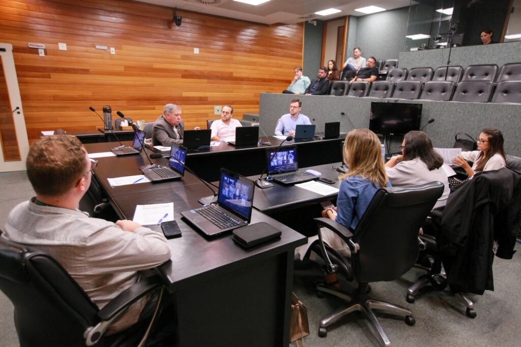 Fórum sobre governo aberto realiza primeira reunião de trabalho