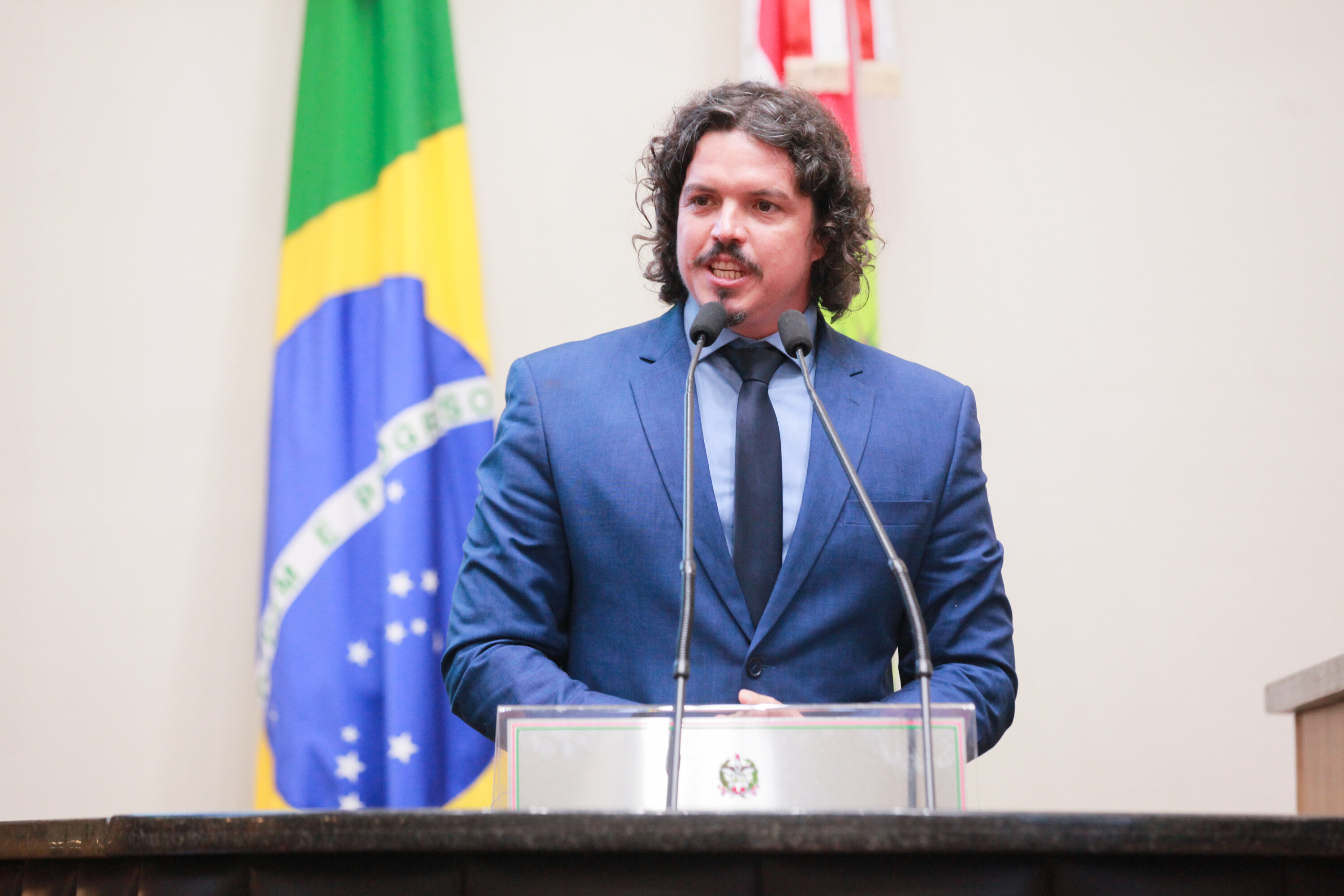 Deputado Marquito.
