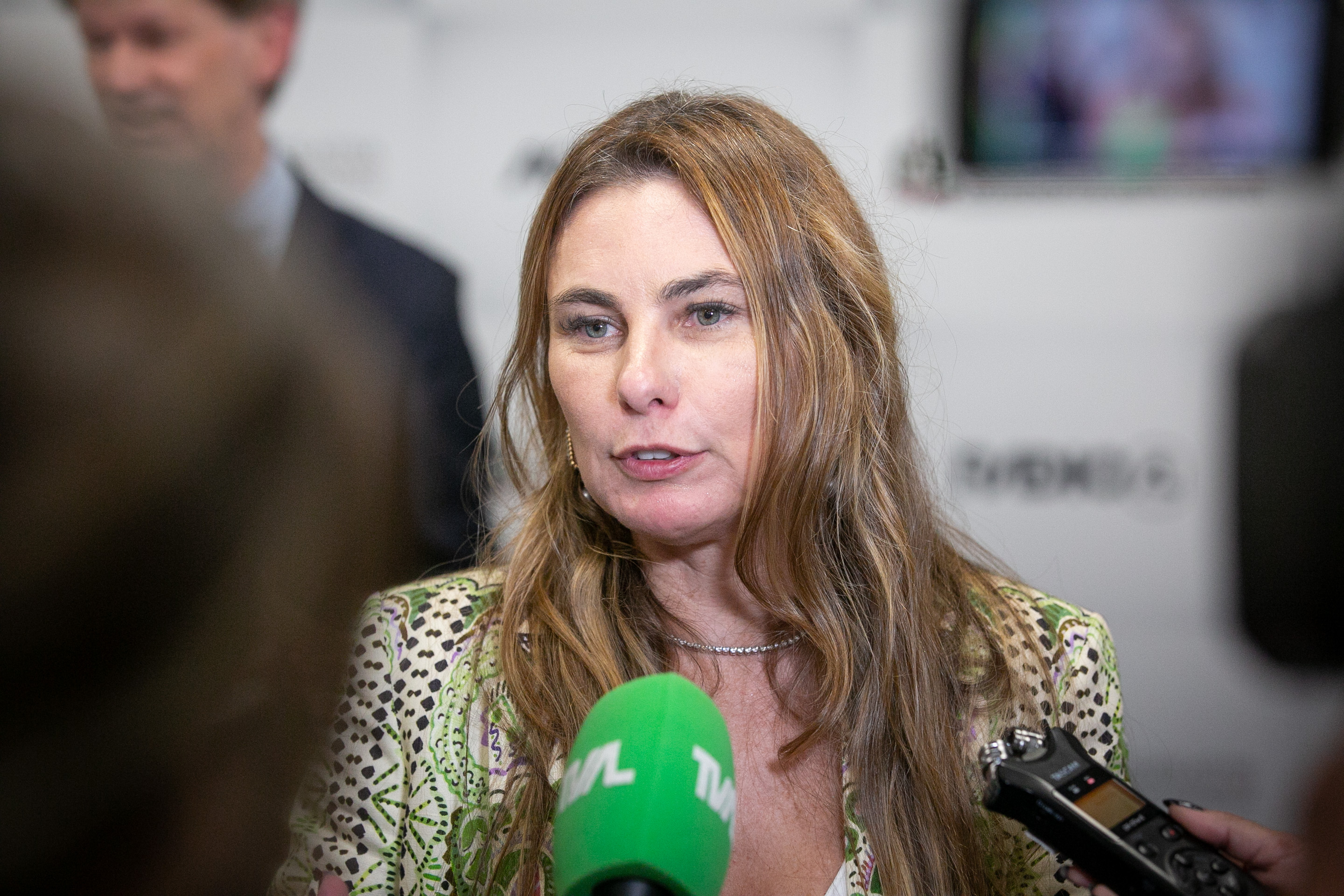 Deputada Paulinha (Podemos)