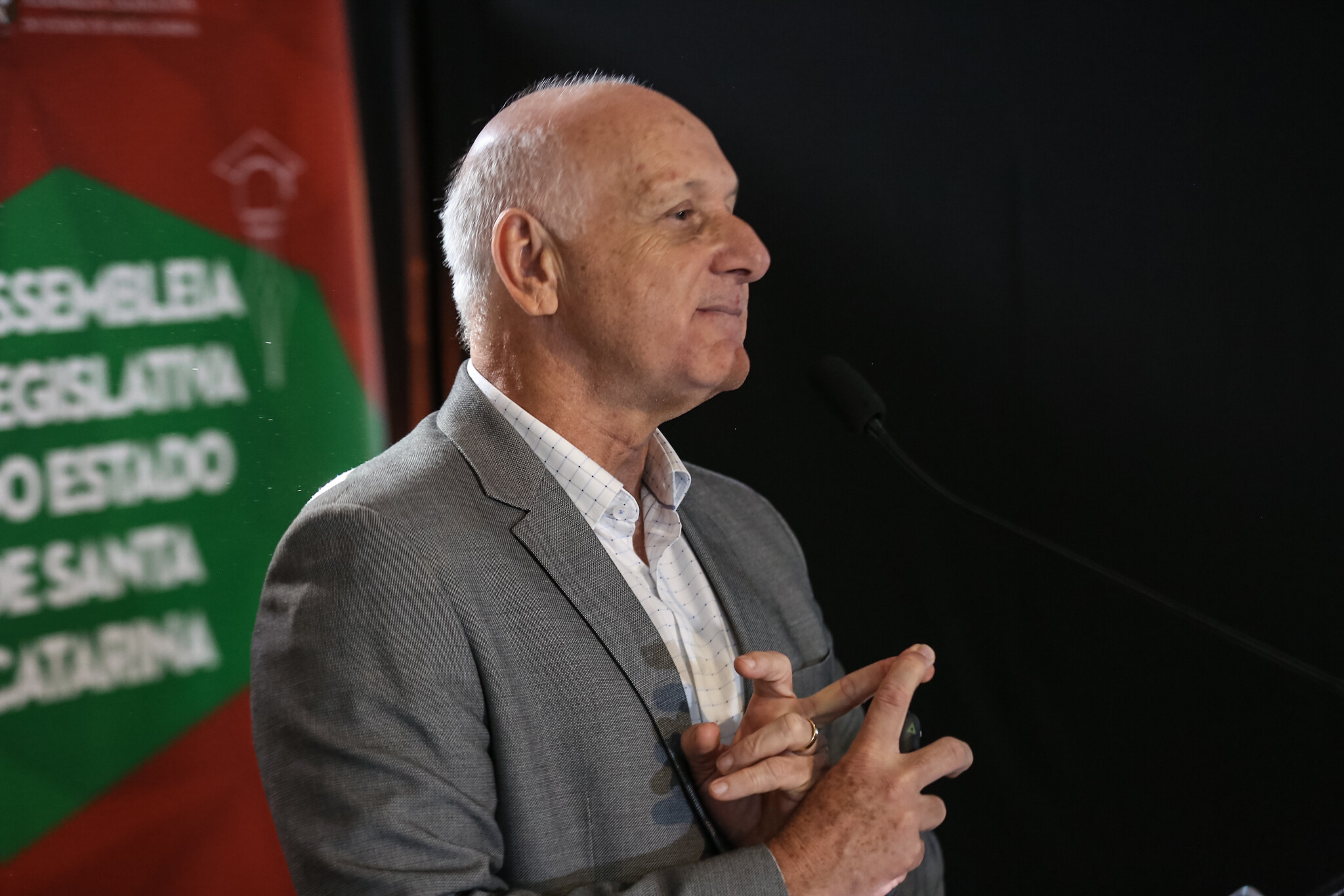 Neuropediatra Júlio Konesky