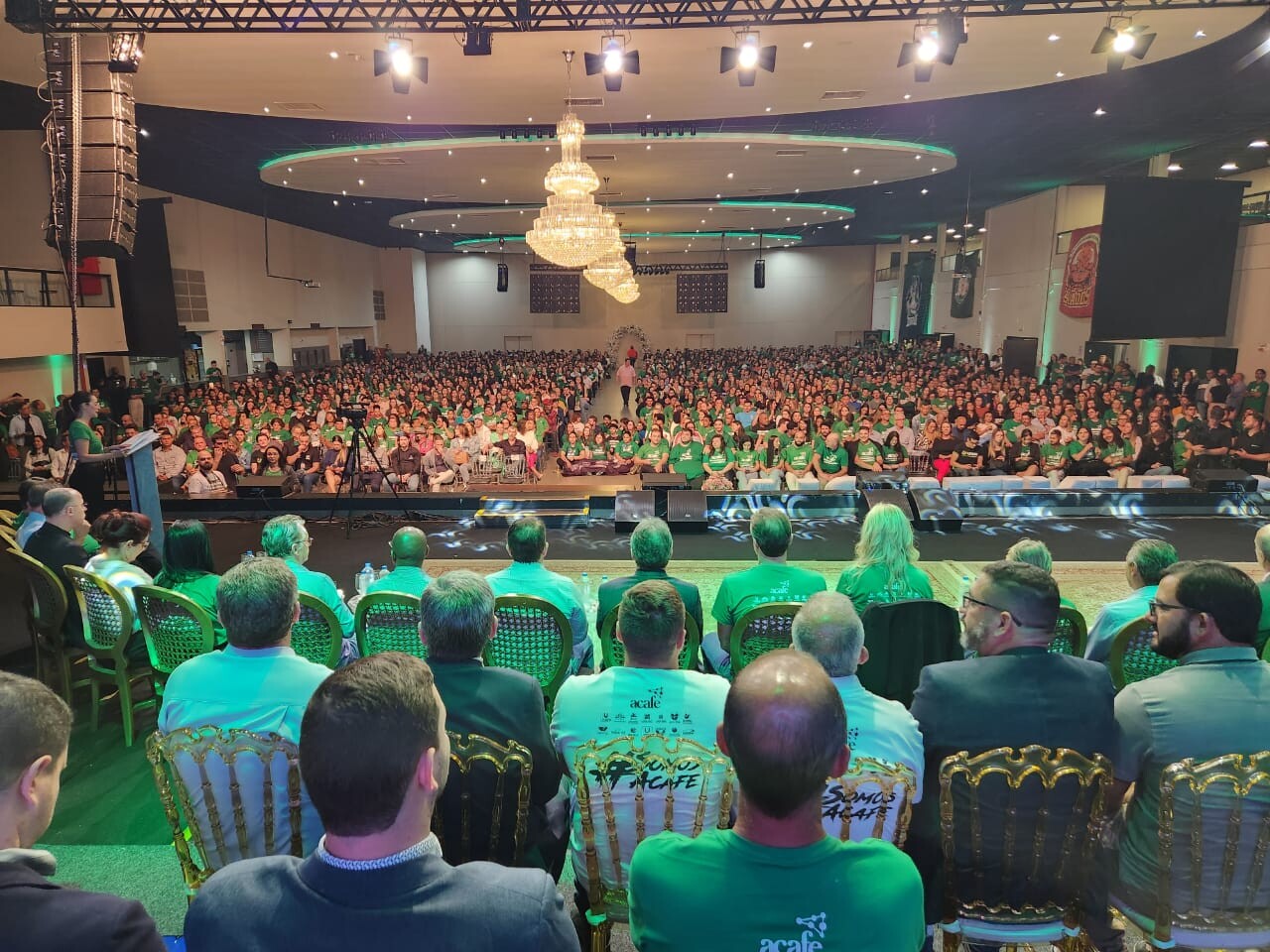 Deputado Napoleão Bernardes comandou a reunião do Fórum em Criciúma