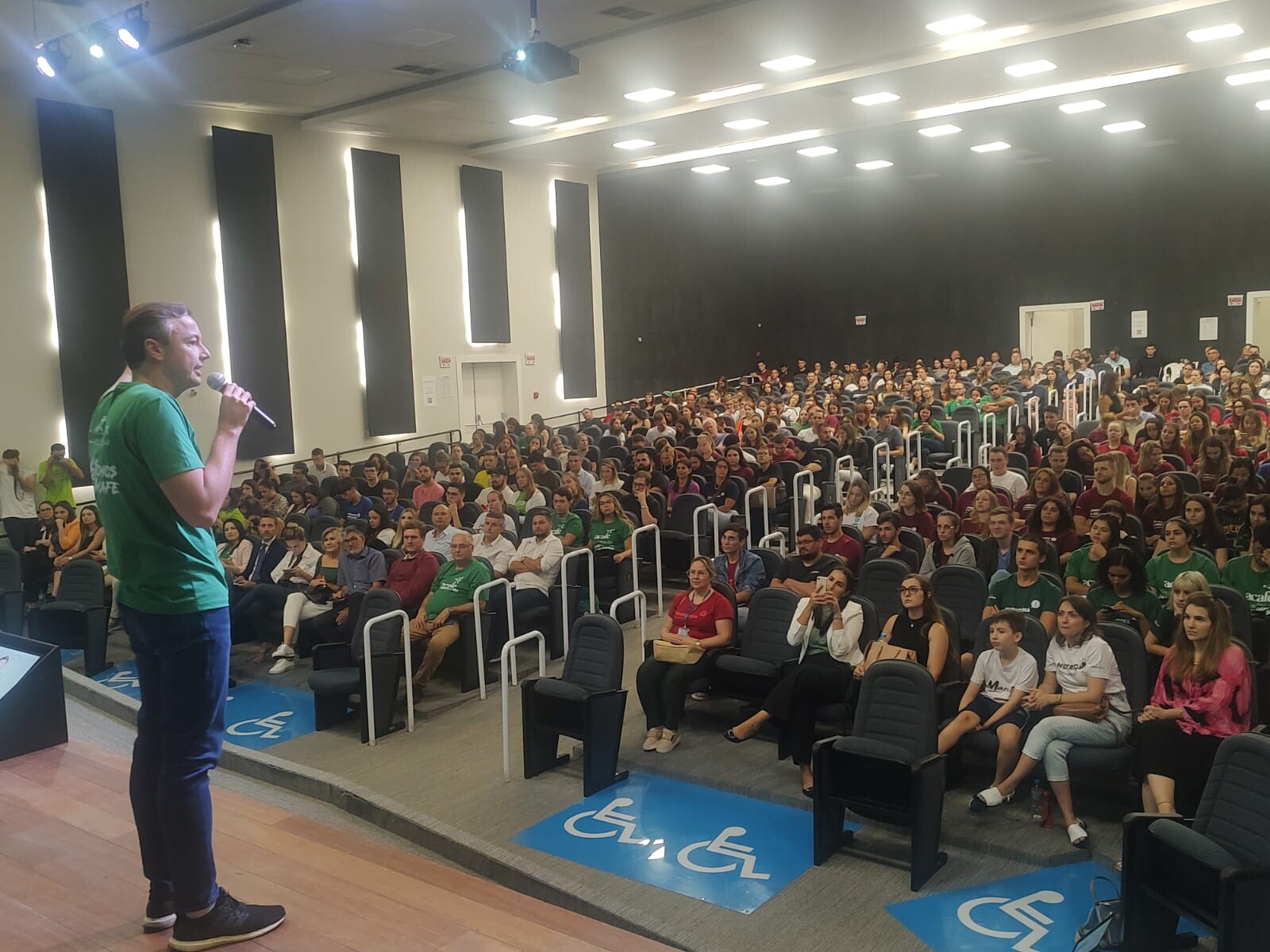 Deputado Napoleão Bernardes em reunião do Fórum no Oeste FOTO: Assessoria/Divulgação