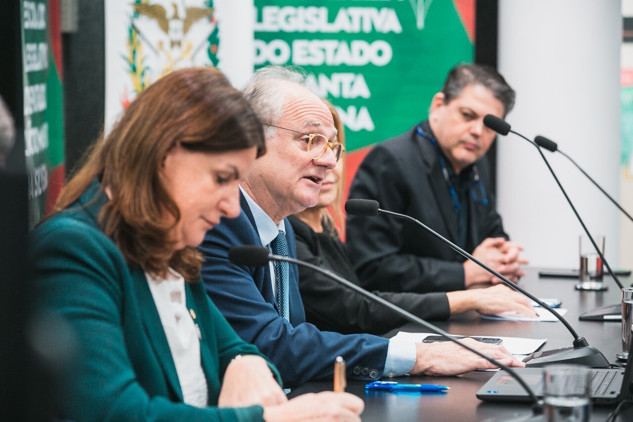 Deputado Dr Vicente na abertura do Fórum Catarinense sobre Doenças Raras
