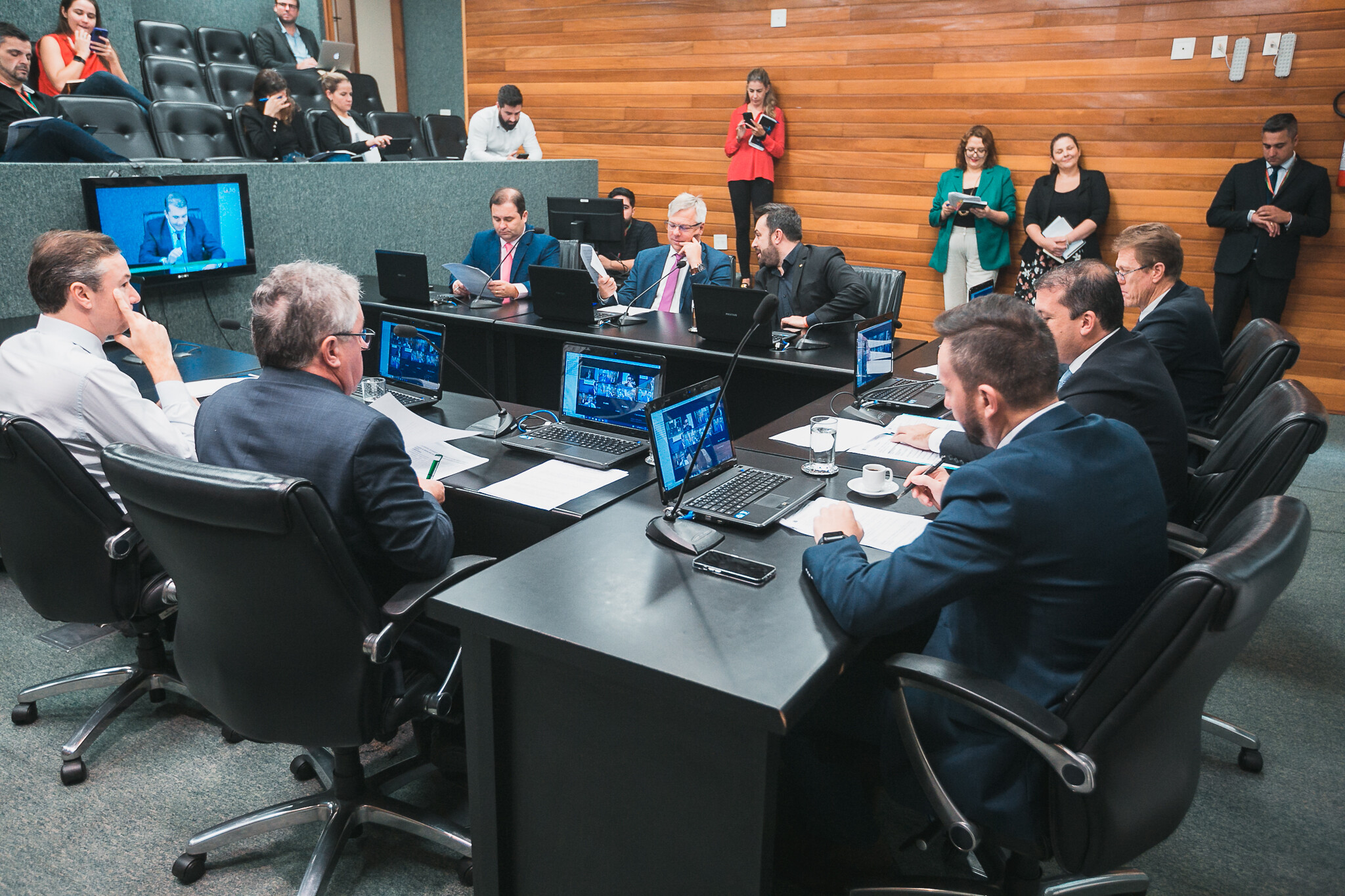 CCJ acata proposta para normatizar o transporte público intermunicipal